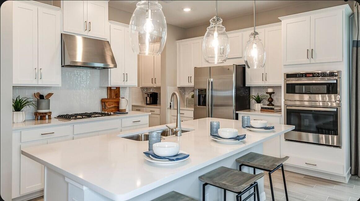 VERANDA OAKS - Residential
