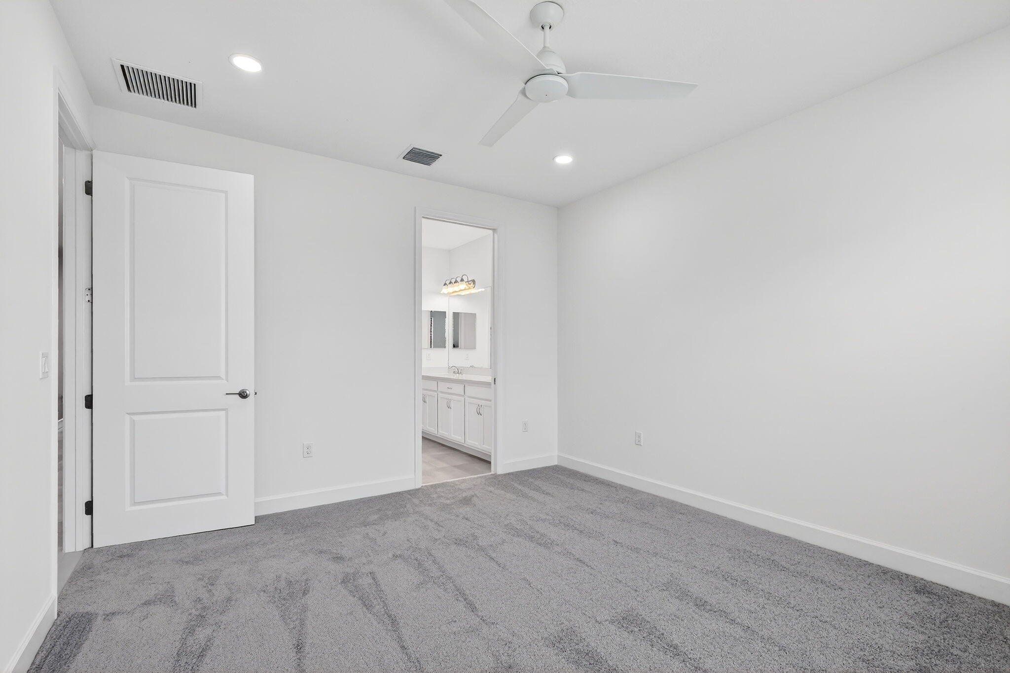 VALENCIA PARC - Residential Lease