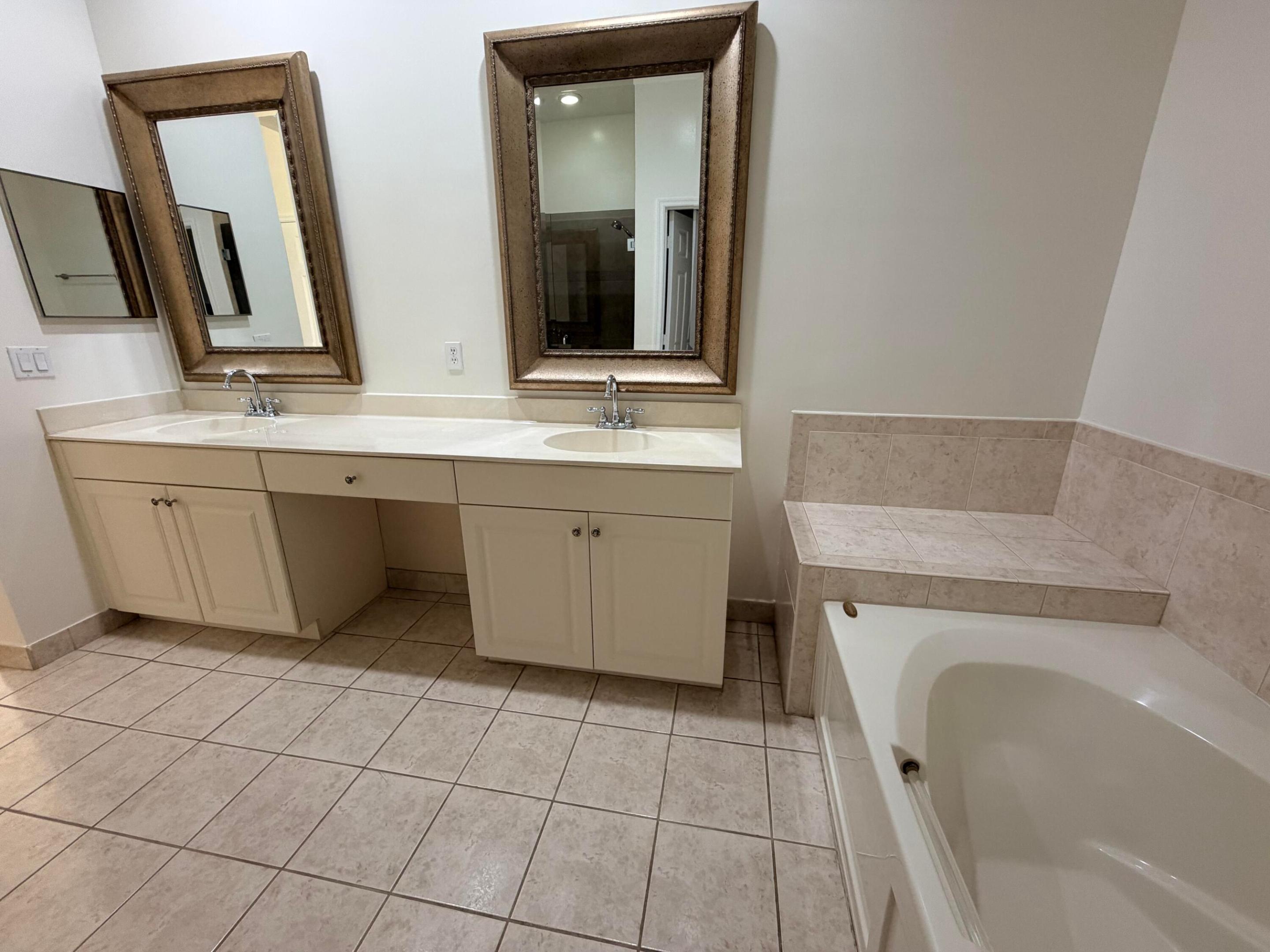 HERON BAY SOUTH - Residential Lease