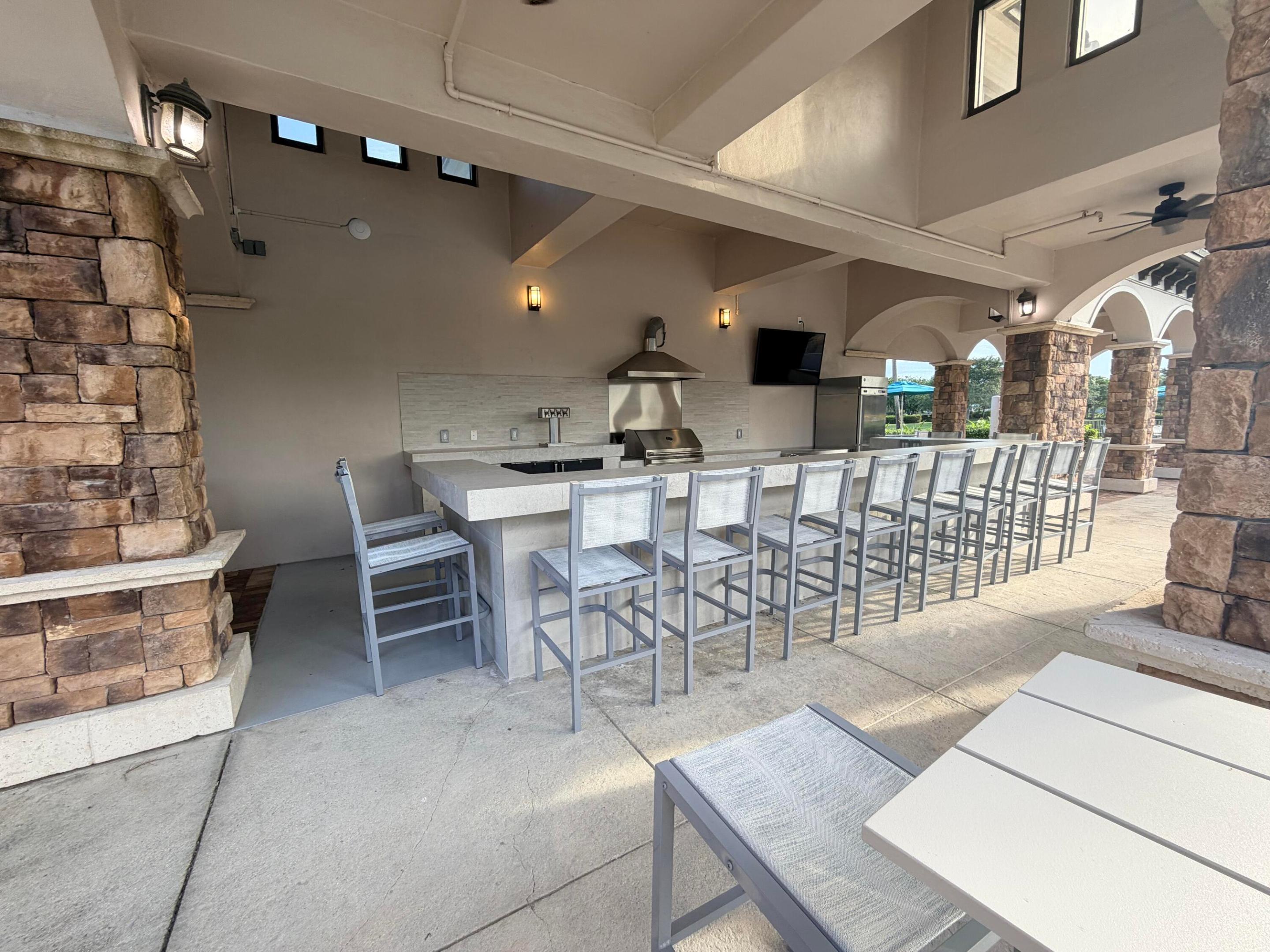 HERON BAY SOUTH - Residential Lease