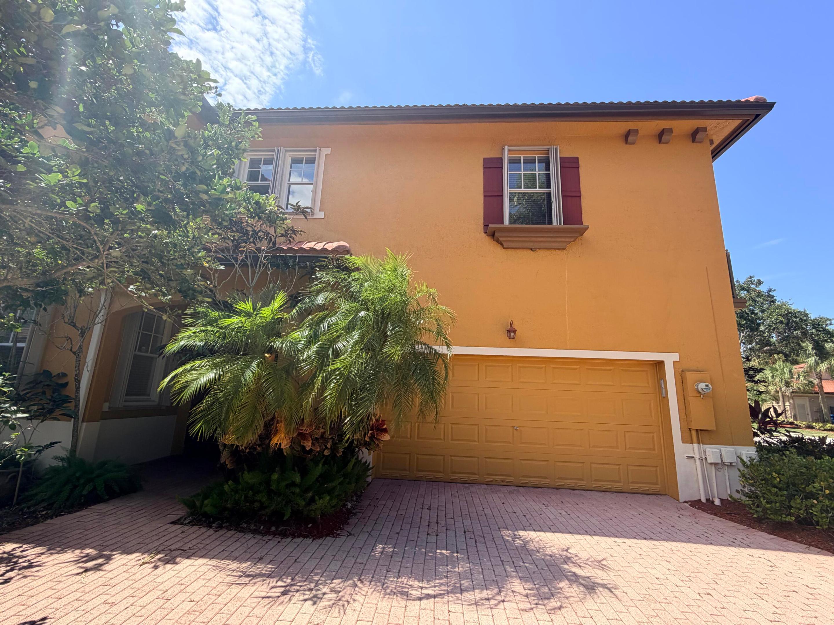 HERON BAY SOUTH - Residential Lease