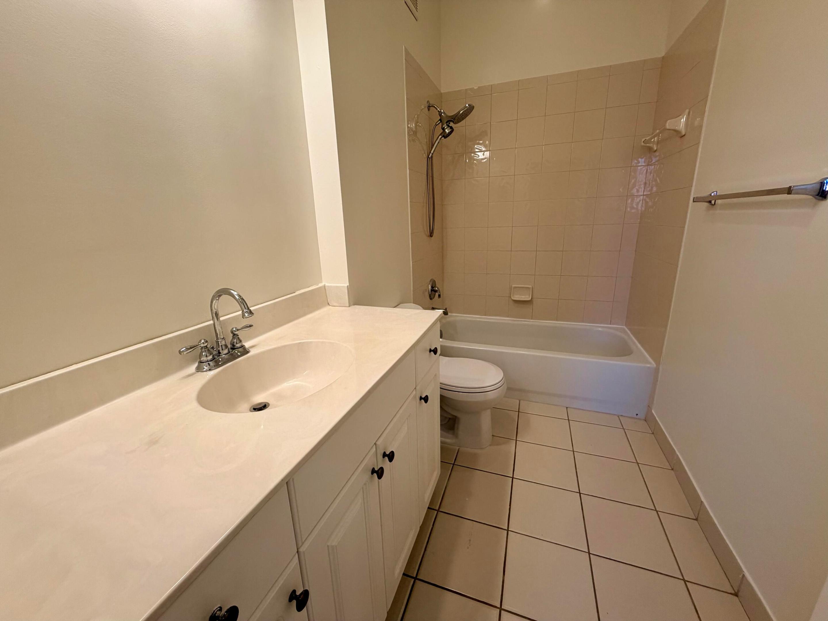 HERON BAY SOUTH - Residential Lease