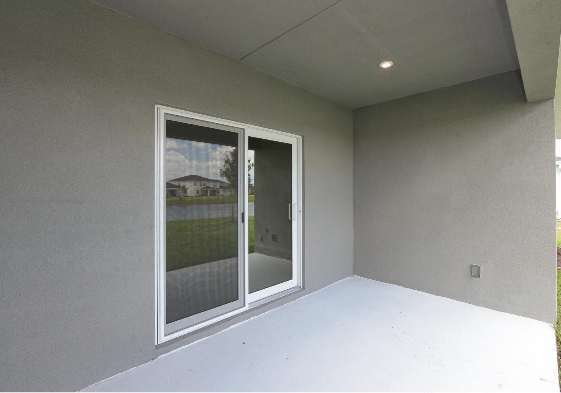 VERANO SOUTH PUD 1 - POD G - PLAT NO. 2 - Residential Lease