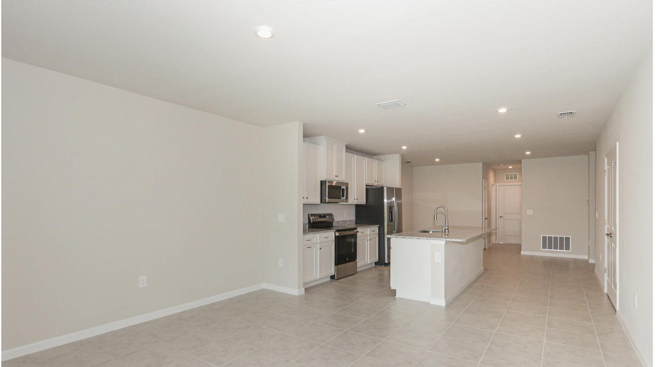 VERANO SOUTH PUD 1 - POD G - PLAT NO. 2 - Residential Lease