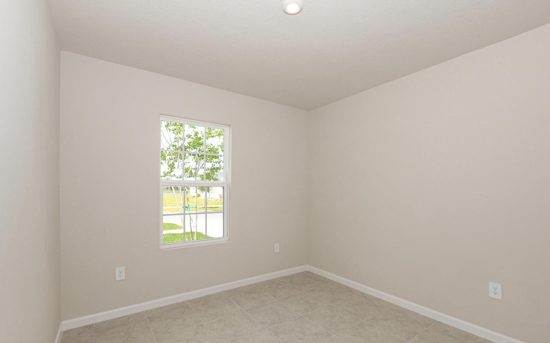 VERANO SOUTH PUD 1 - POD G - PLAT NO. 2 - Residential Lease