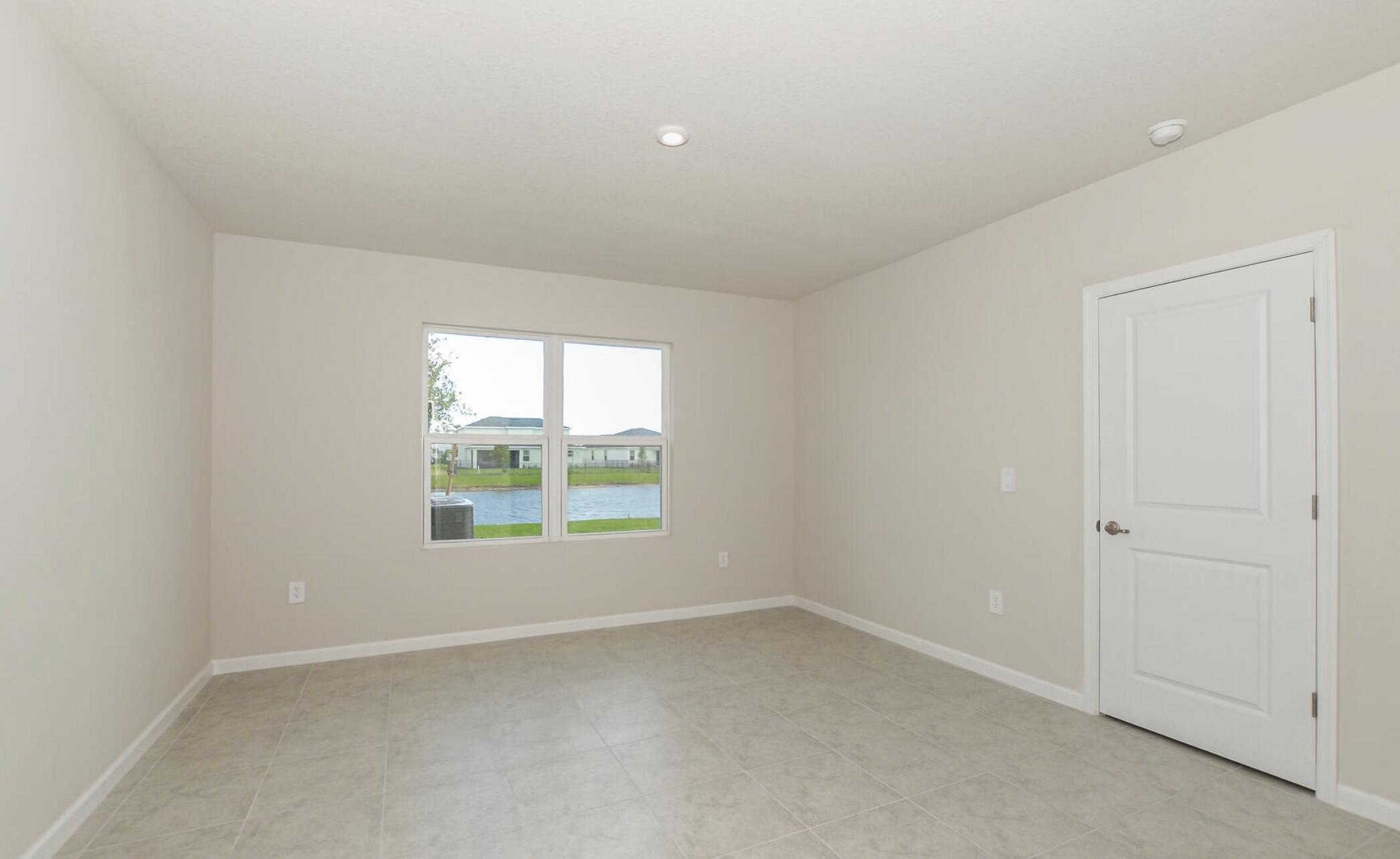 VERANO SOUTH PUD 1 - POD G - PLAT NO. 2 - Residential Lease