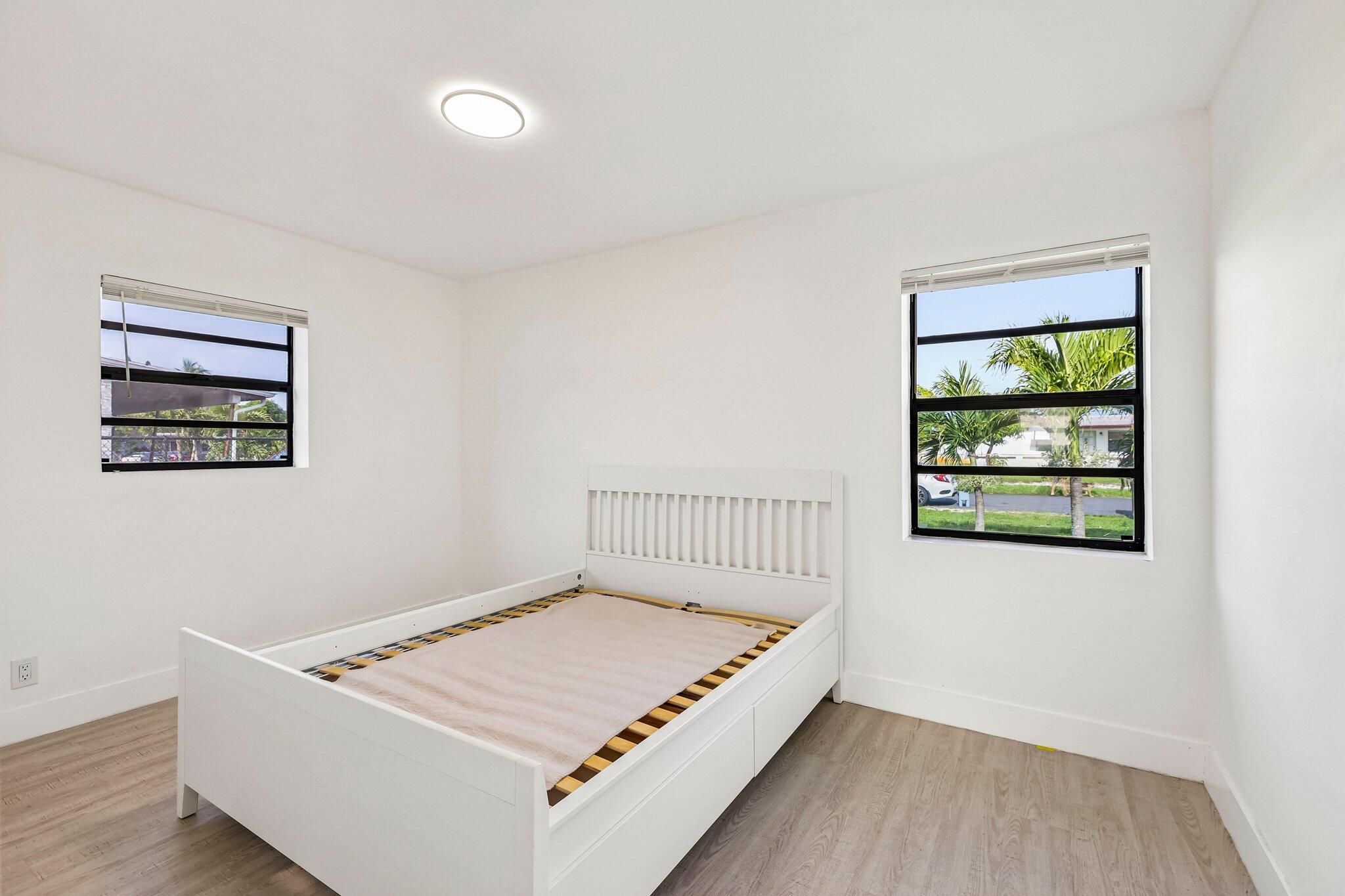 LAUDERDALE MANORS AMD PLAT - Residential