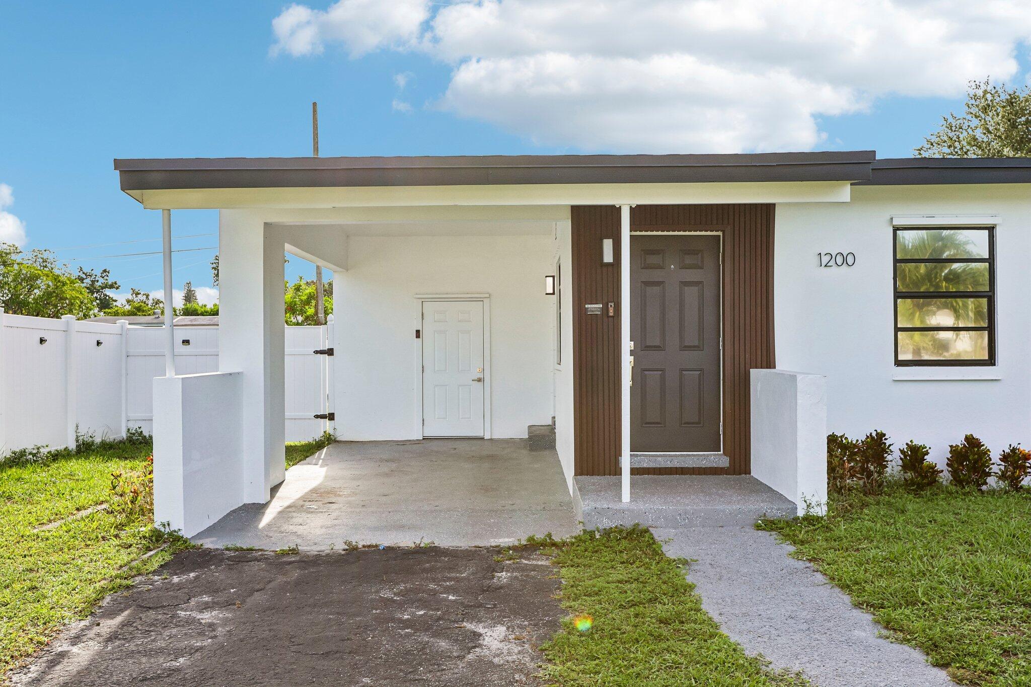 LAUDERDALE MANORS AMD PLAT - Residential