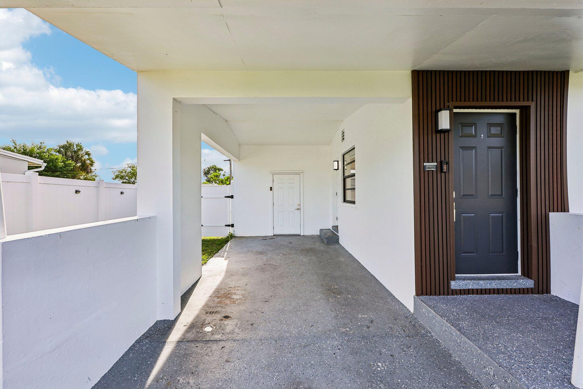 LAUDERDALE MANORS AMD PLAT - Residential