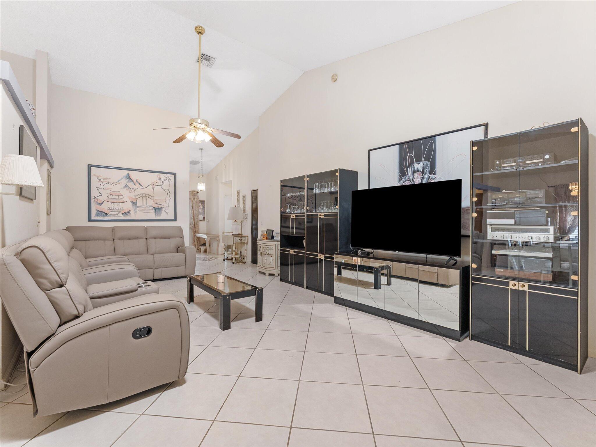 CYPRESS LAKES 10 - Residential