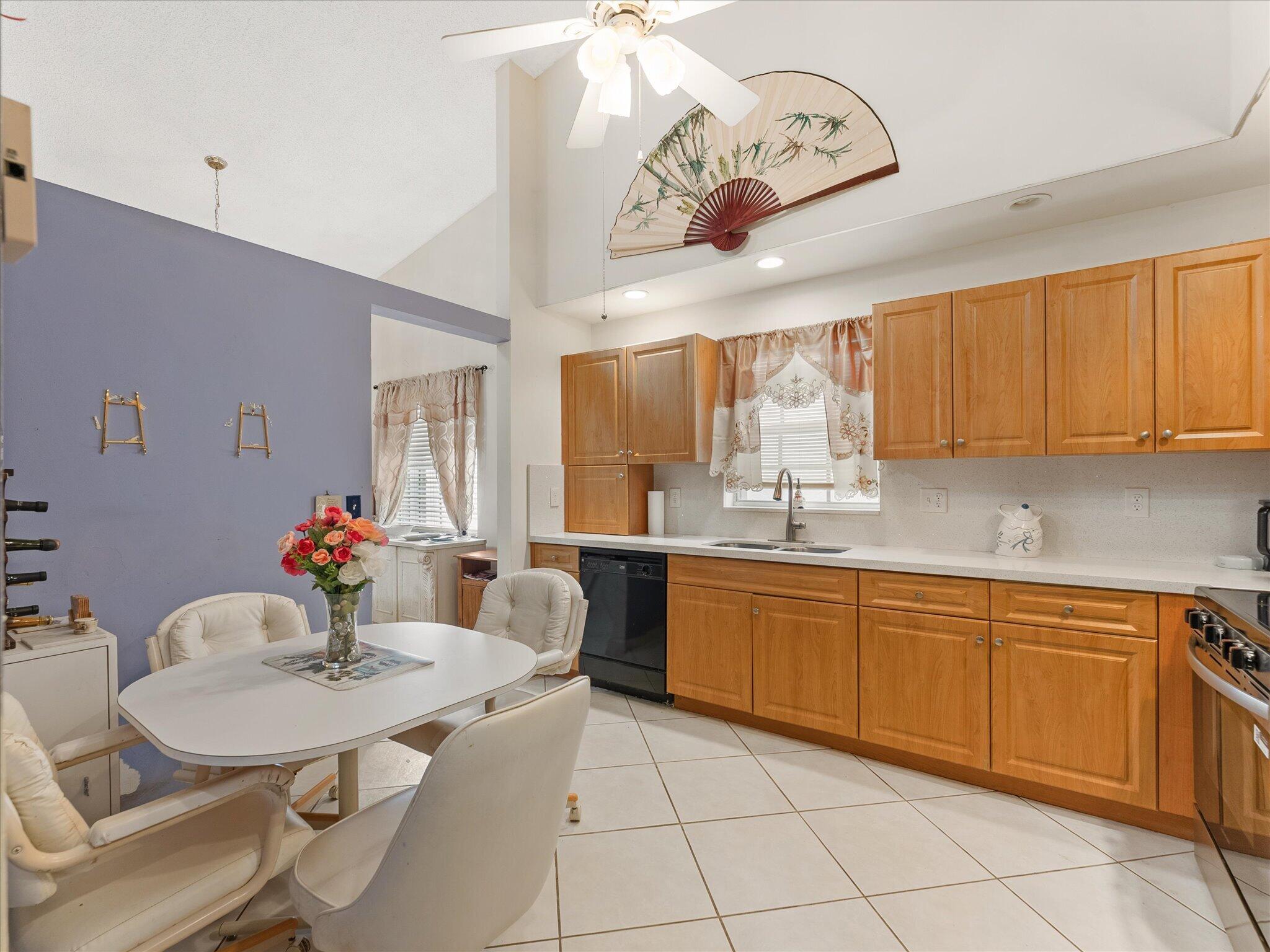 CYPRESS LAKES 10 - Residential