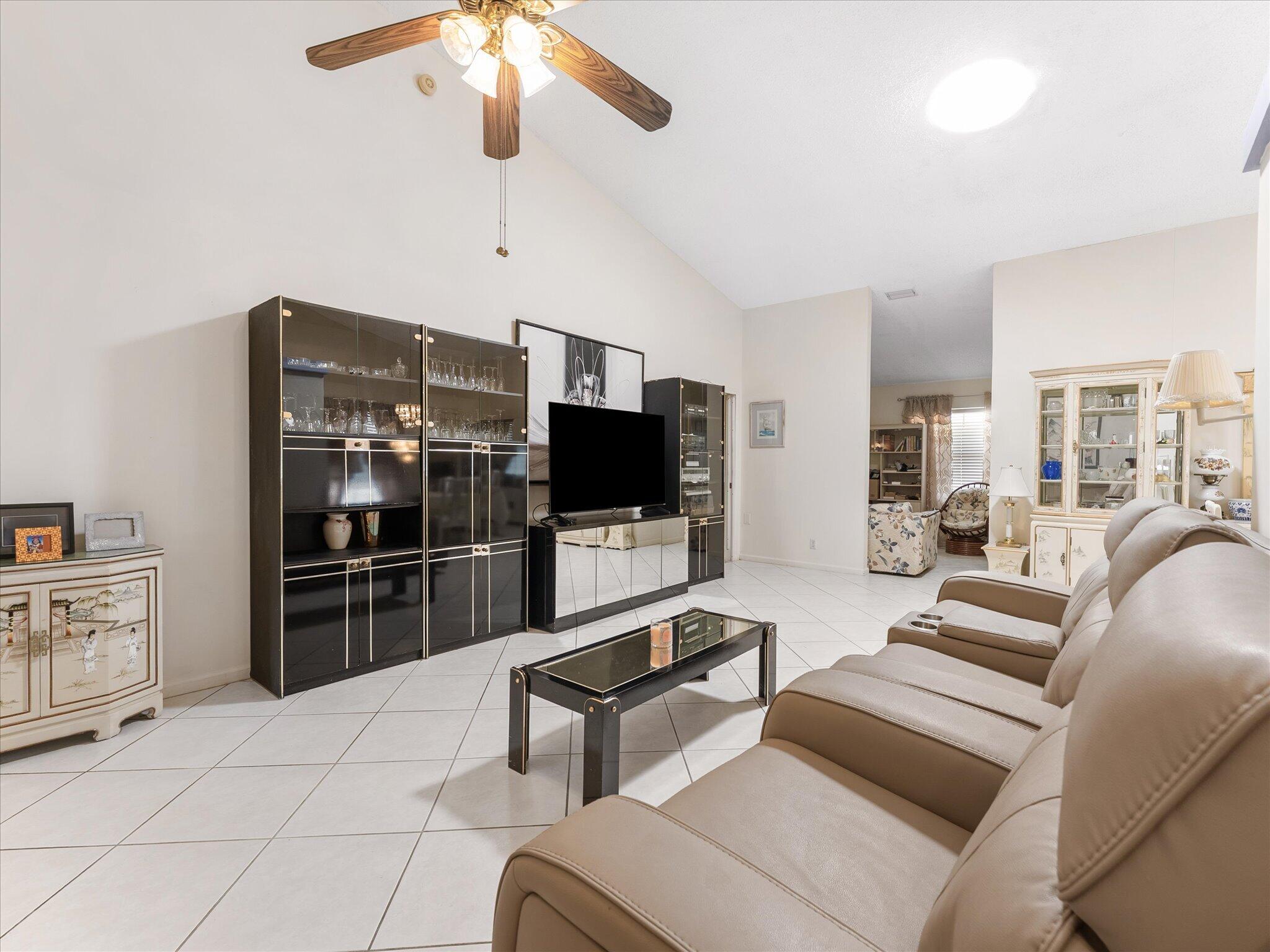 CYPRESS LAKES 10 - Residential