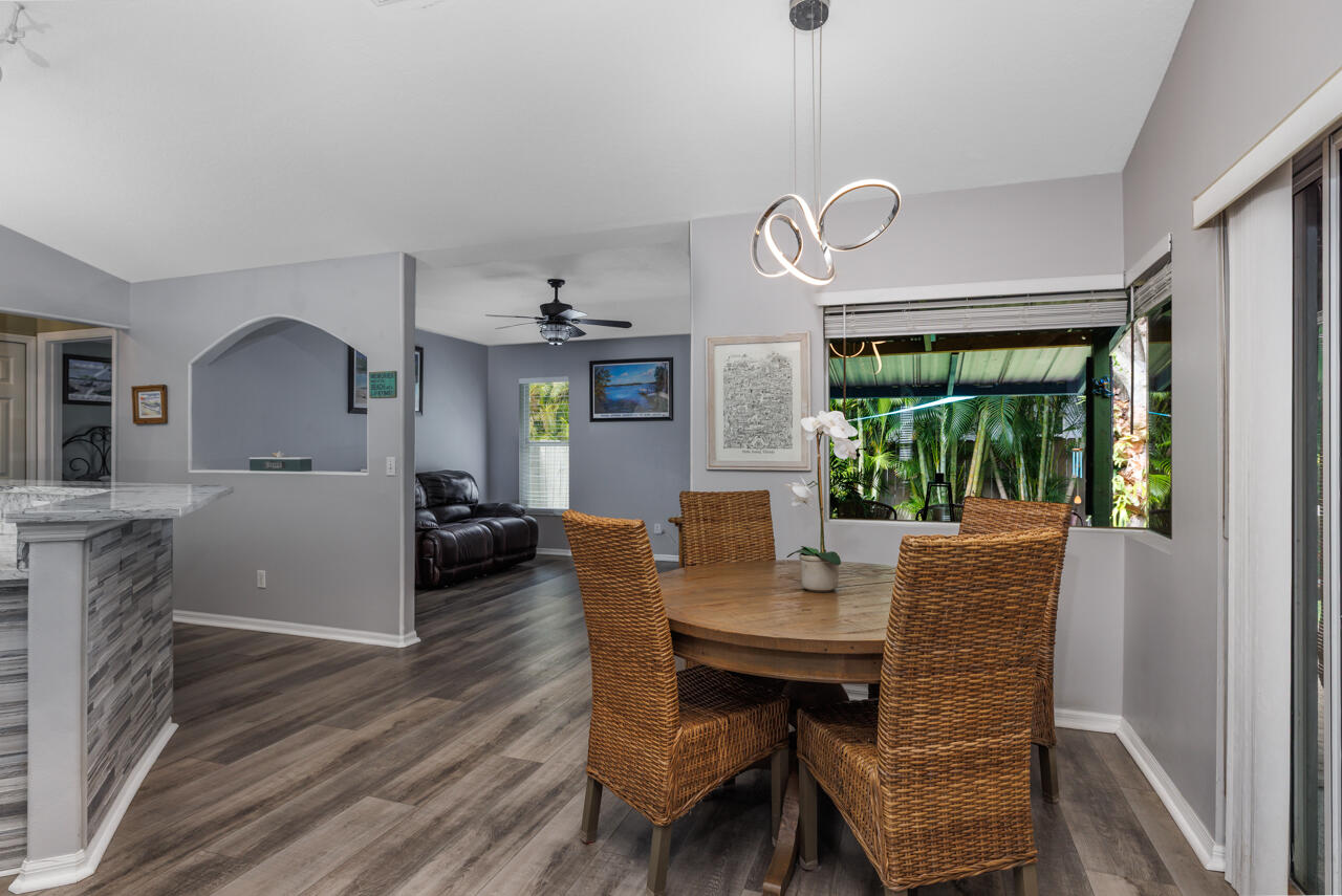 HOBE SOUND ESTATES - Residential