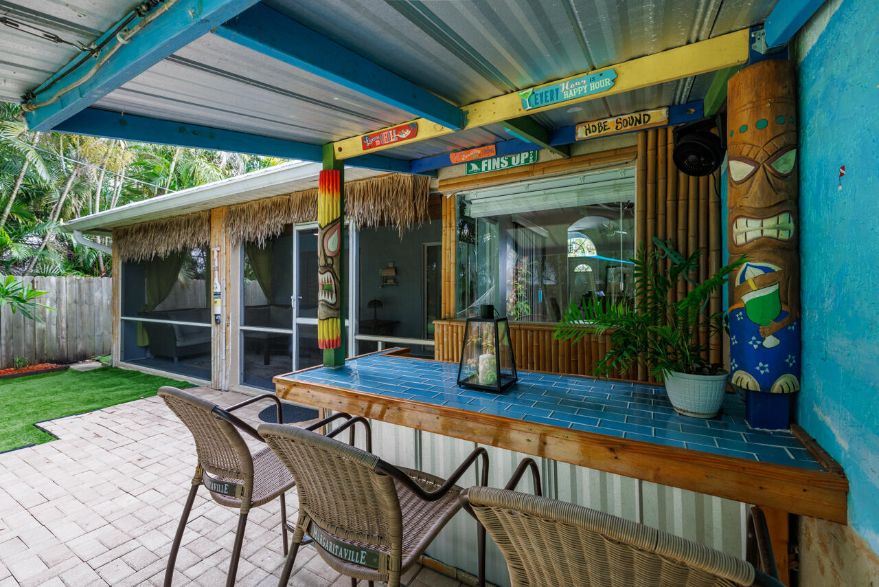 HOBE SOUND ESTATES - Residential