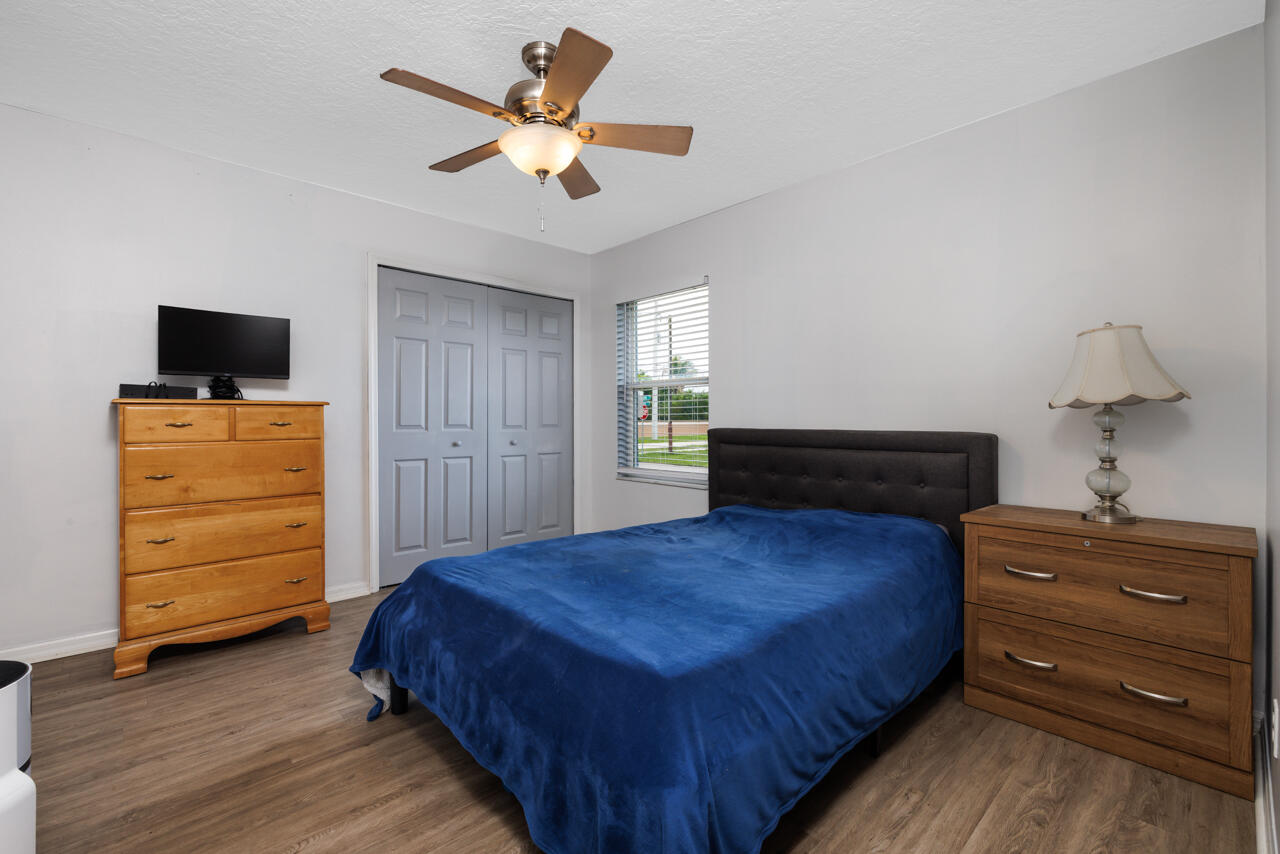HOBE SOUND ESTATES - Residential