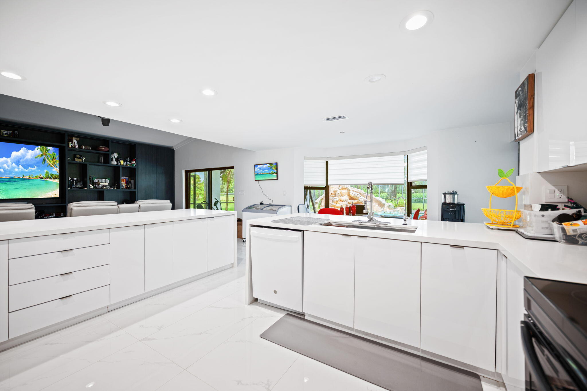 MYSTIQUE - Residential
