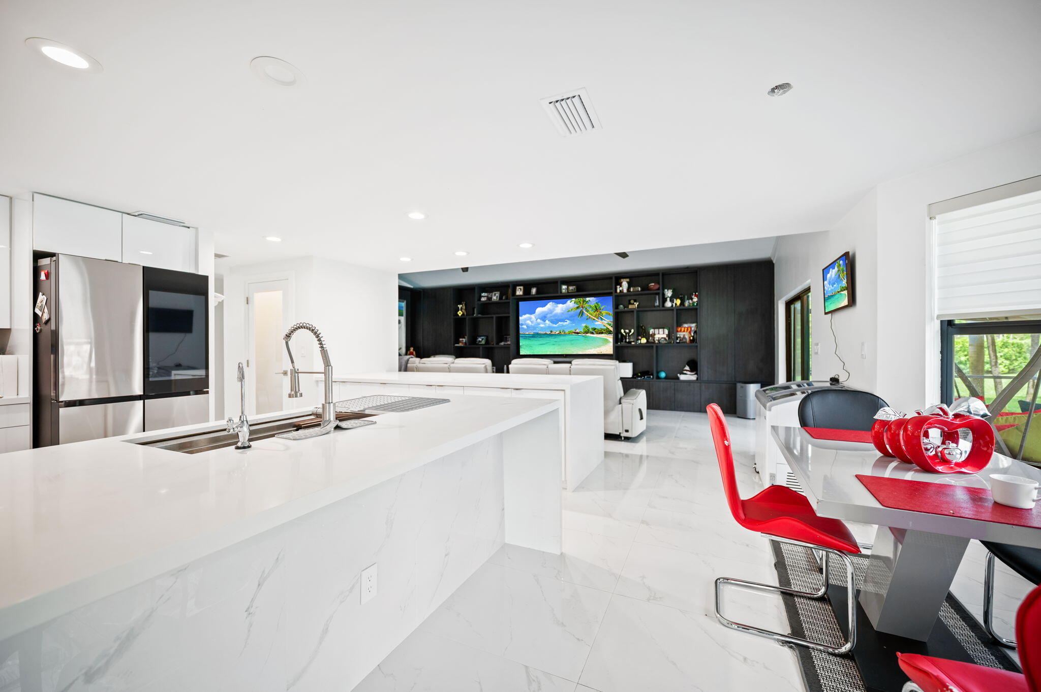 MYSTIQUE - Residential