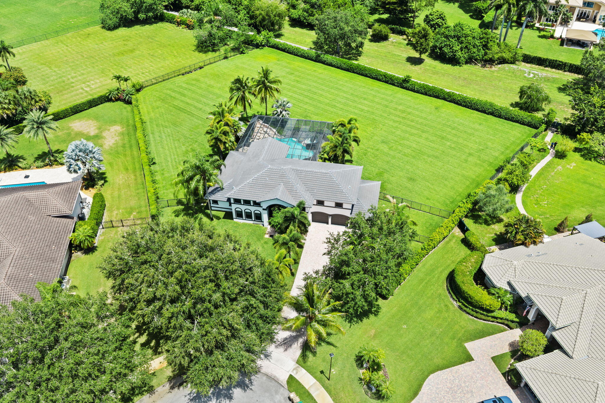 MYSTIQUE - Residential