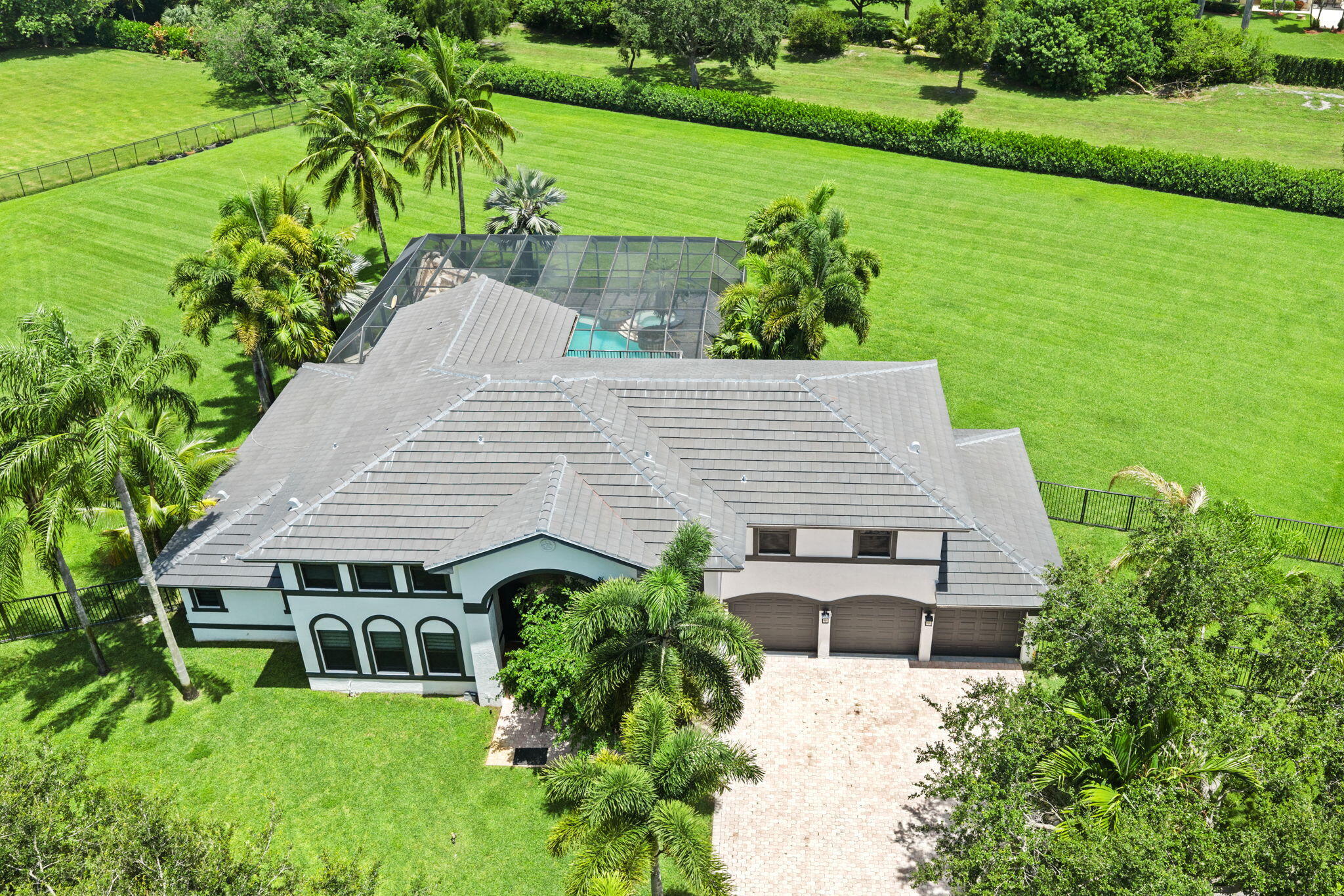 MYSTIQUE - Residential