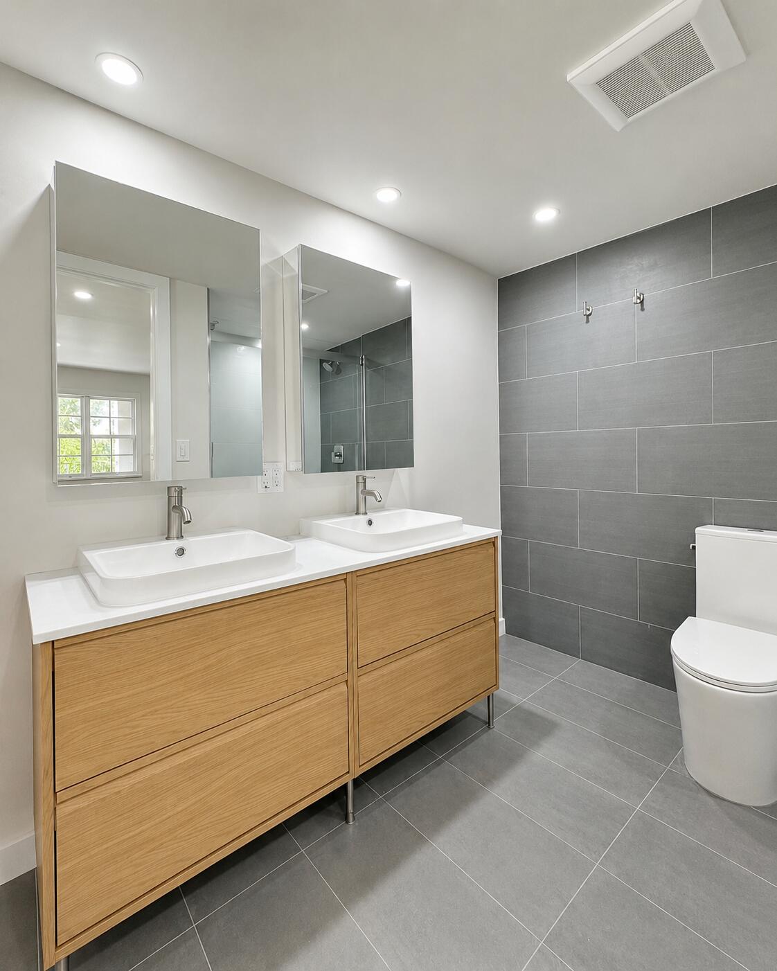 NO 102 PALM-AIRE COUNTRY CLUB - Residential