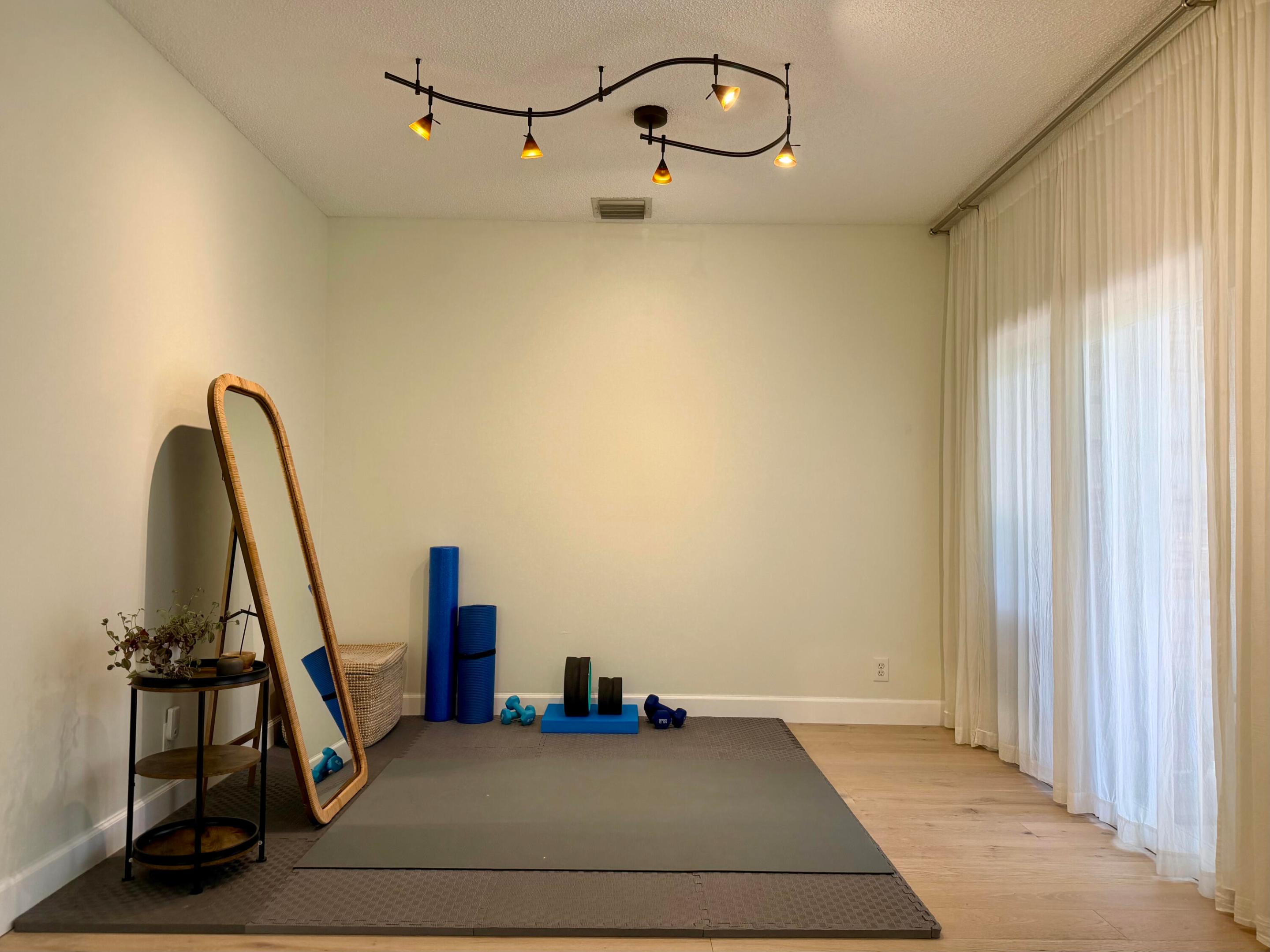 MIZNER POINTE OF BOCA VIA ANCHO - Residential