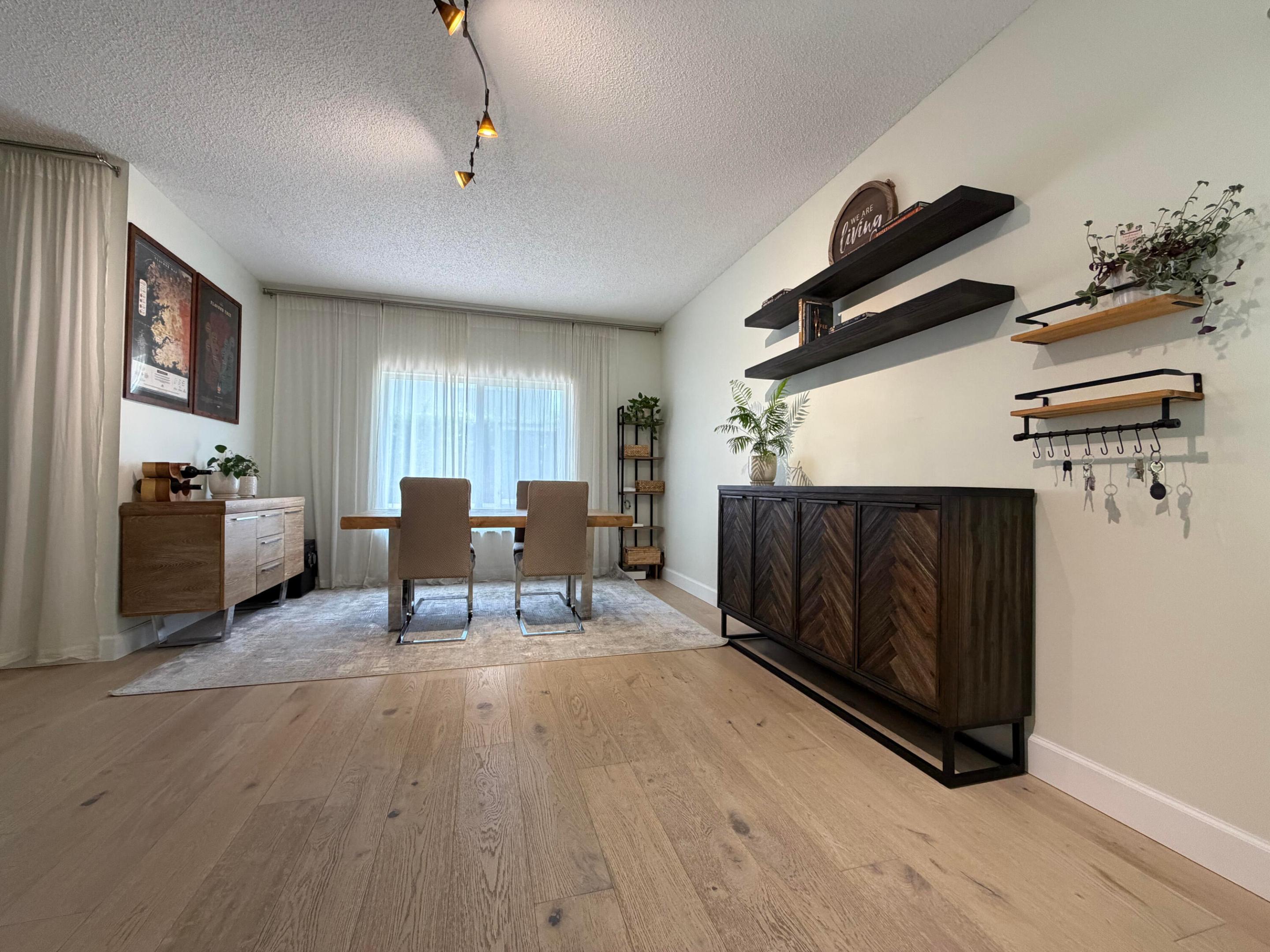MIZNER POINTE OF BOCA VIA ANCHO - Residential