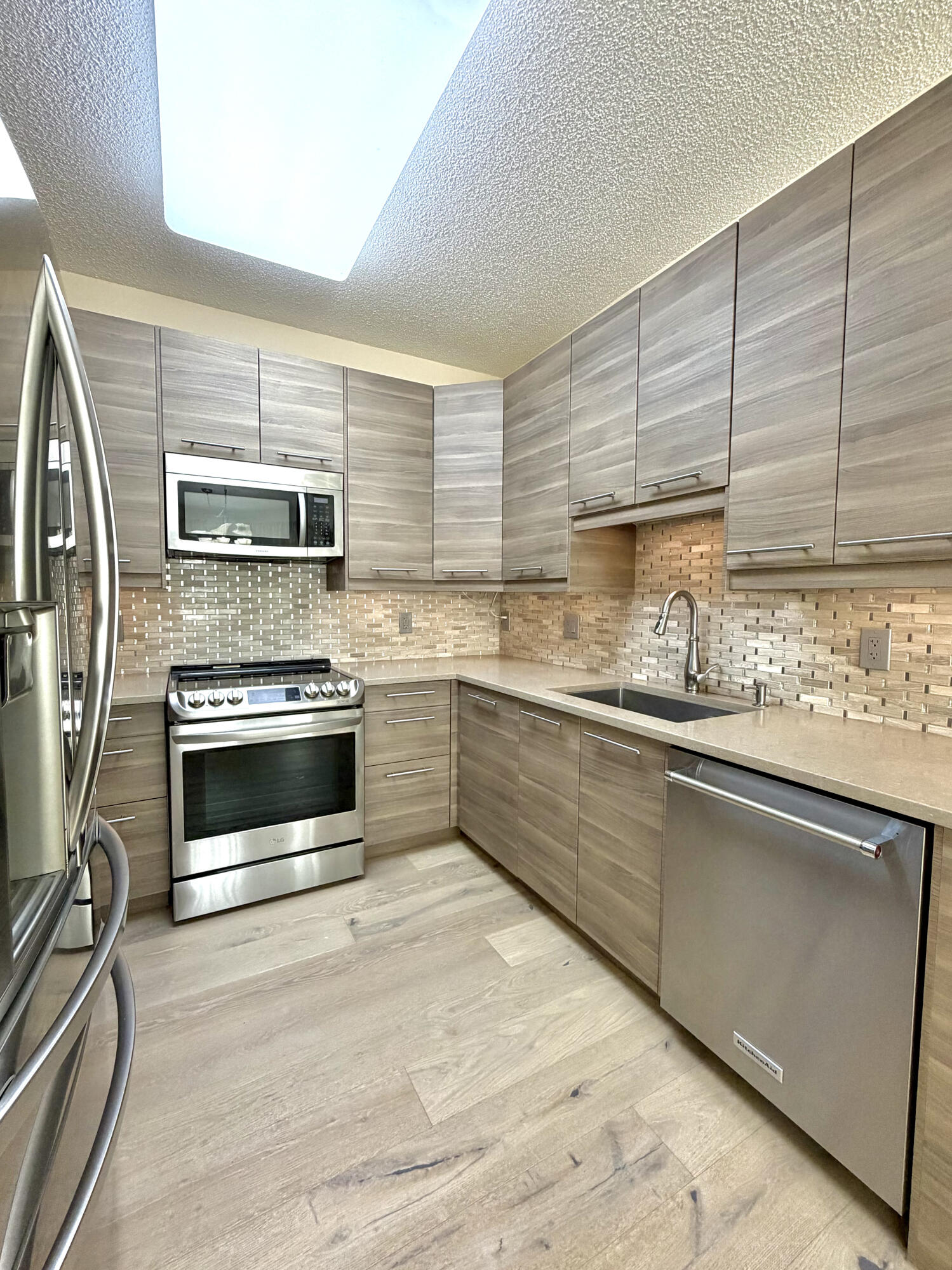 MIZNER POINTE OF BOCA VIA ANCHO - Residential