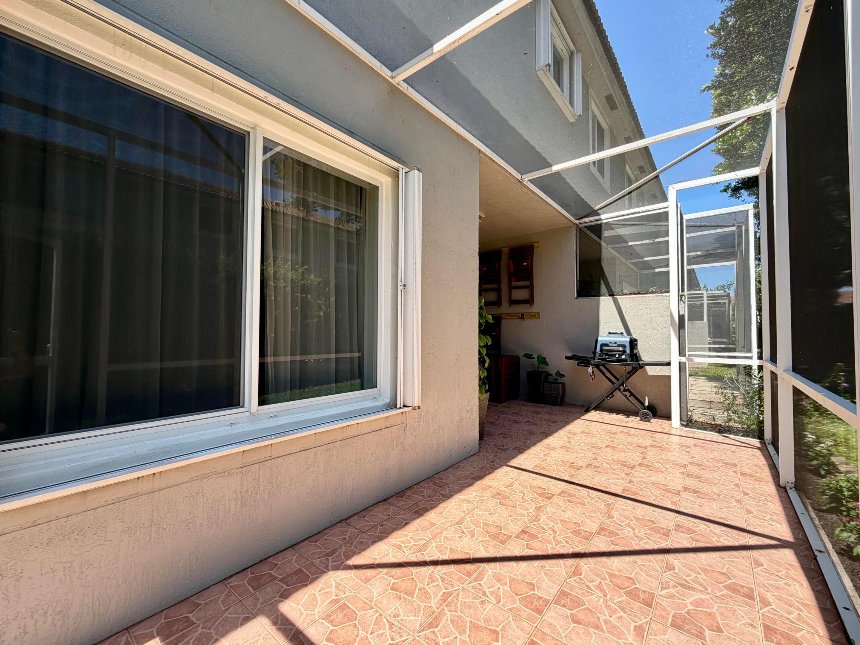 MIZNER POINTE OF BOCA VIA ANCHO - Residential