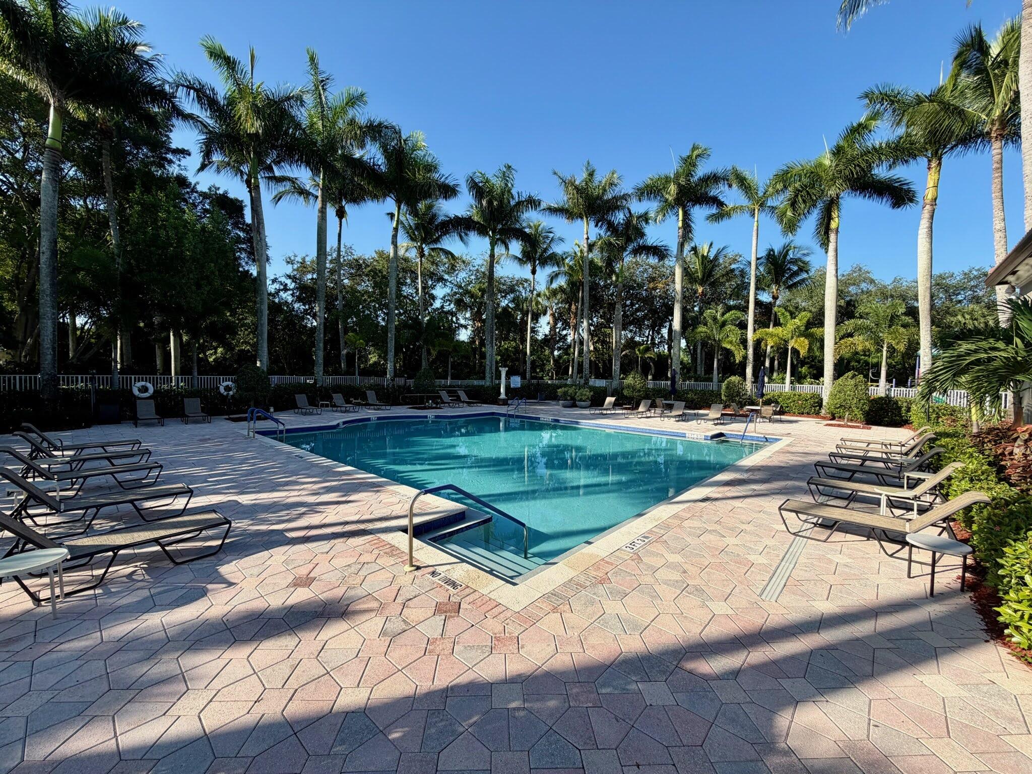 MIZNER POINTE OF BOCA VIA ANCHO - Residential