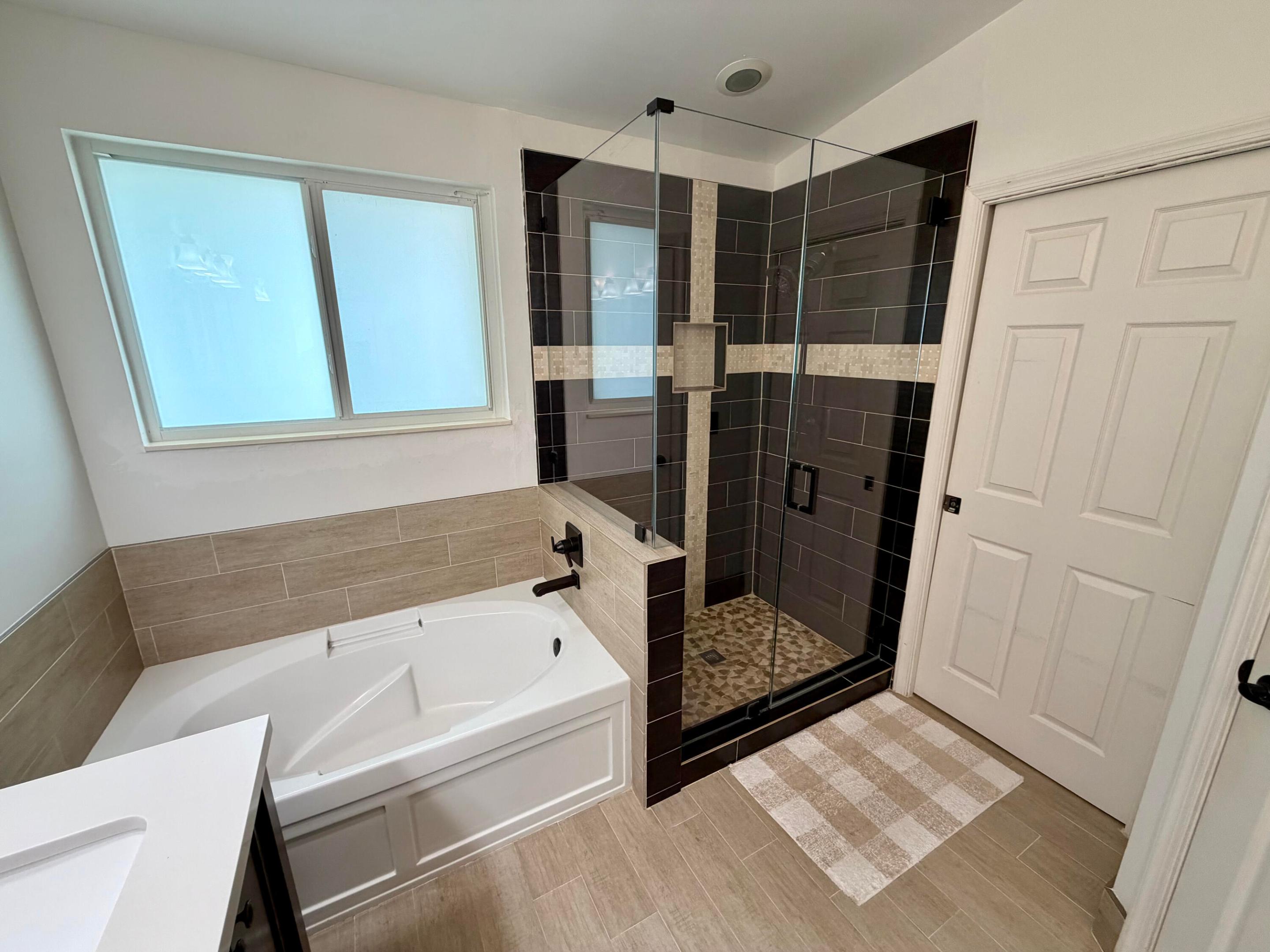 MIZNER POINTE OF BOCA VIA ANCHO - Residential