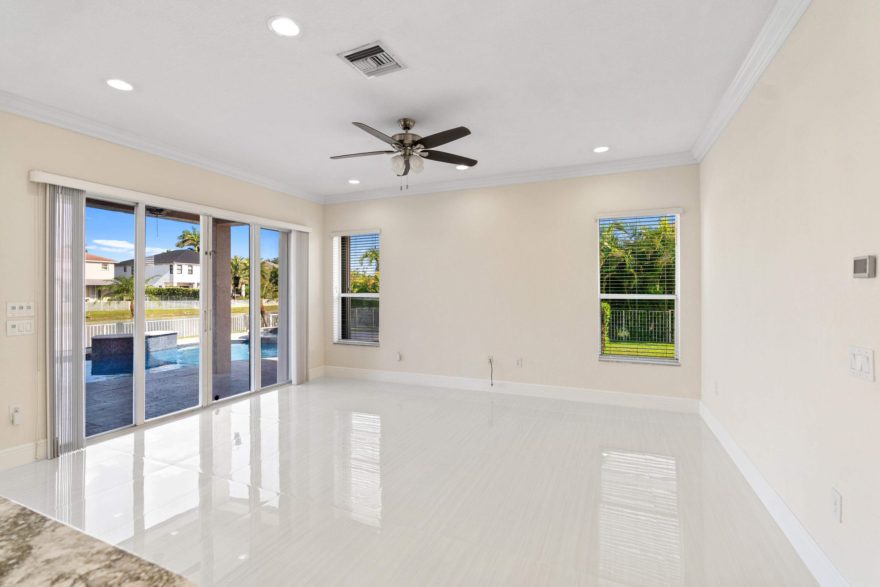 SUNSET LAKES PLAT THREE - Residential