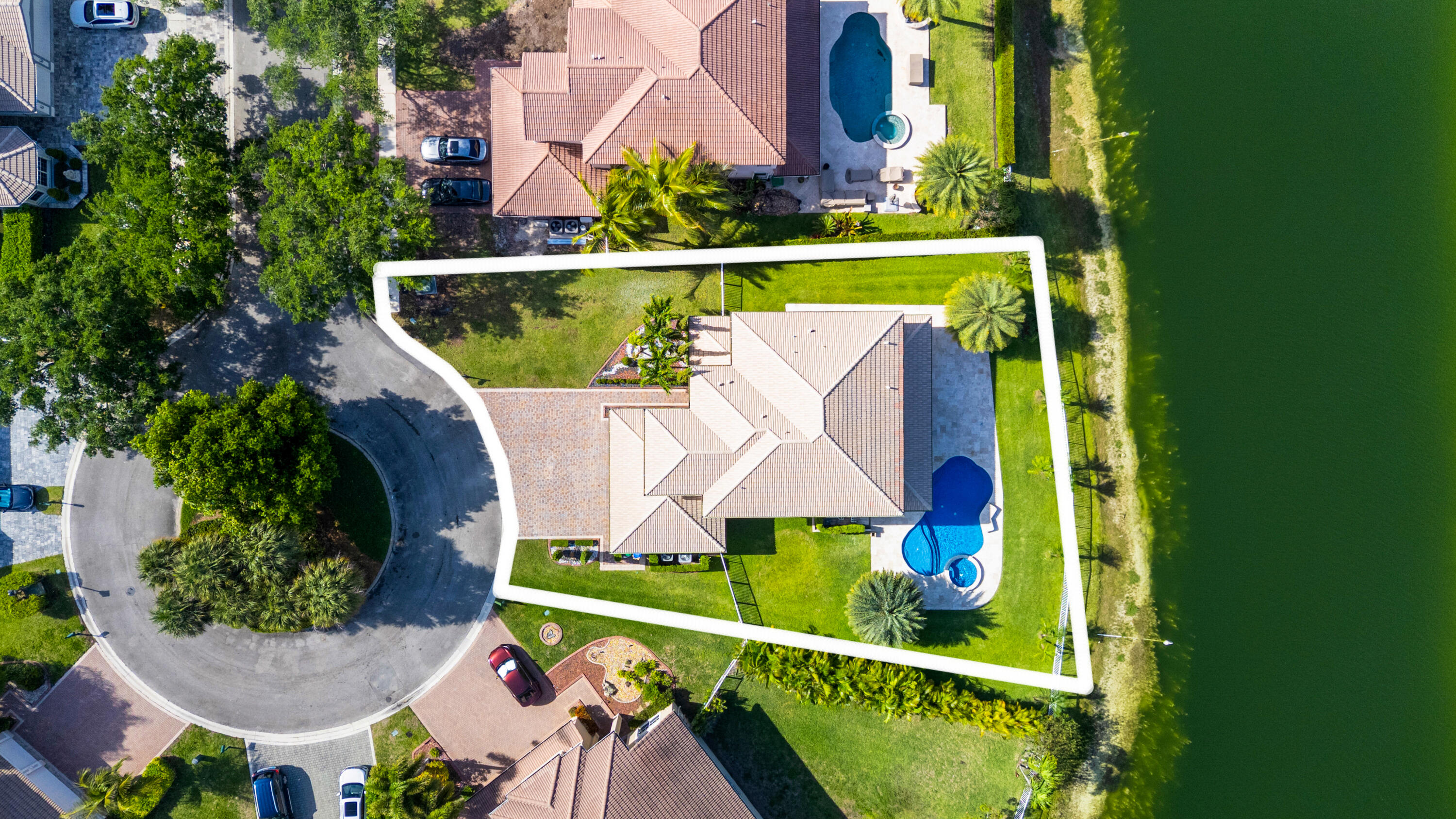 SUNSET LAKES PLAT THREE - Residential