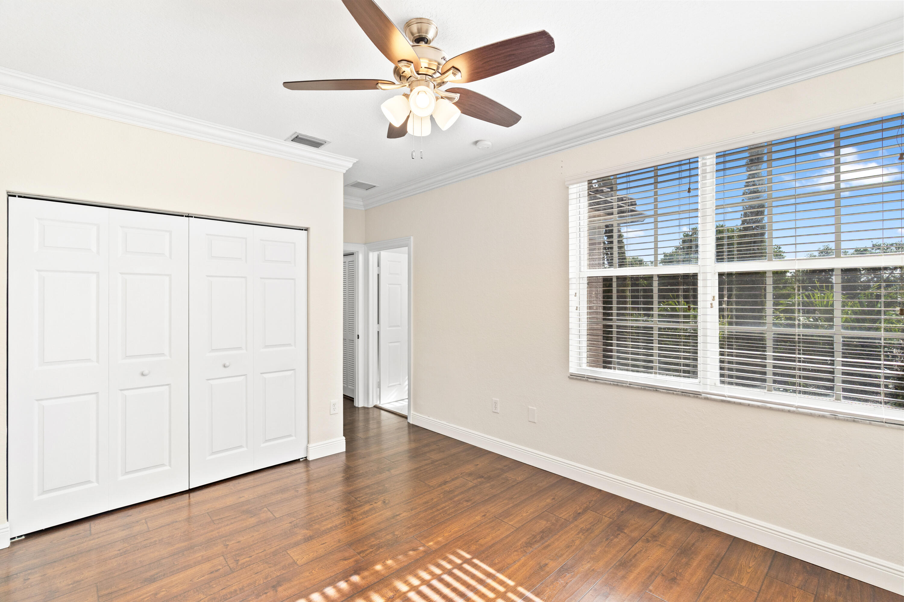 SUNSET LAKES PLAT THREE - Residential