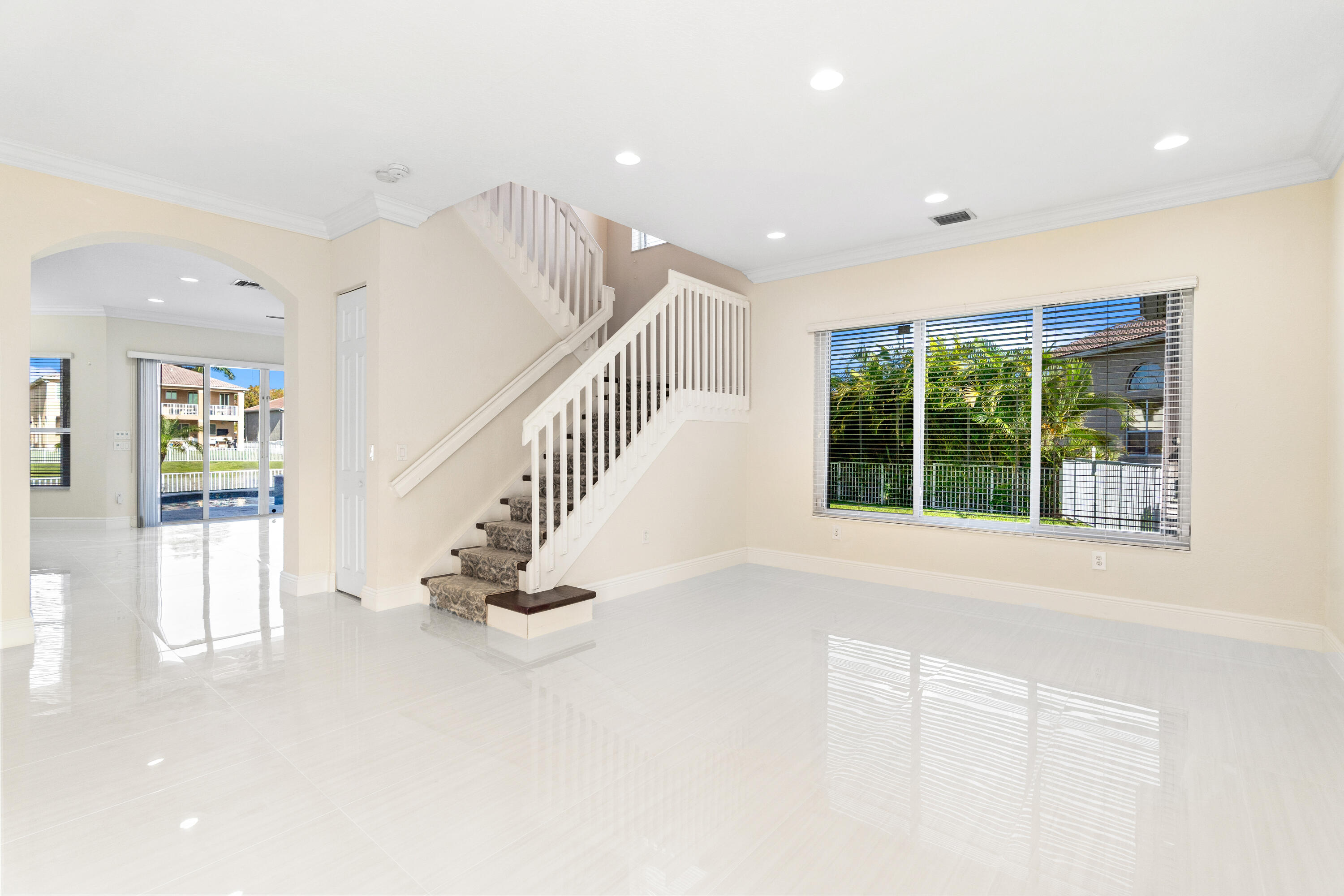 SUNSET LAKES PLAT THREE - Residential