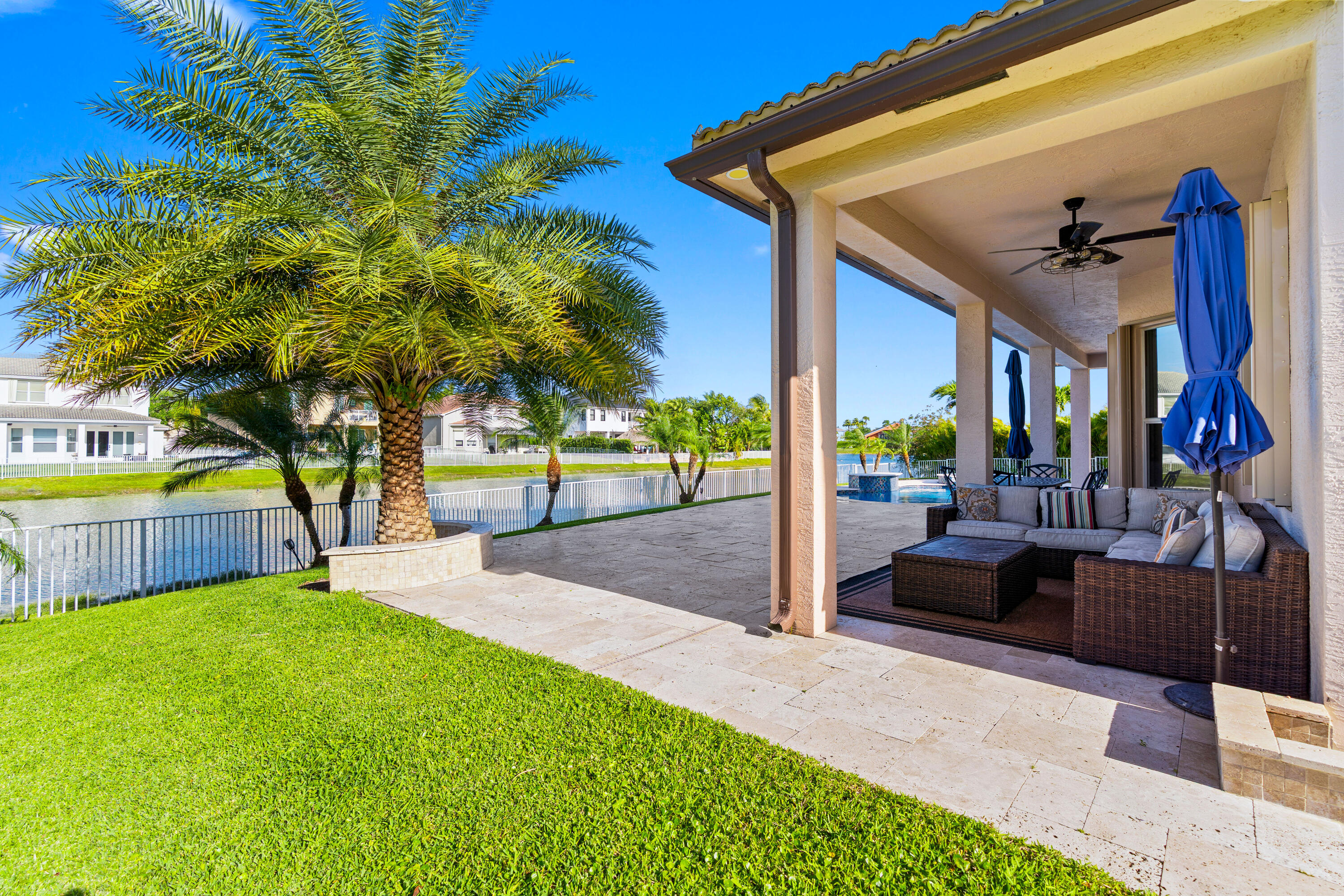 SUNSET LAKES PLAT THREE - Residential