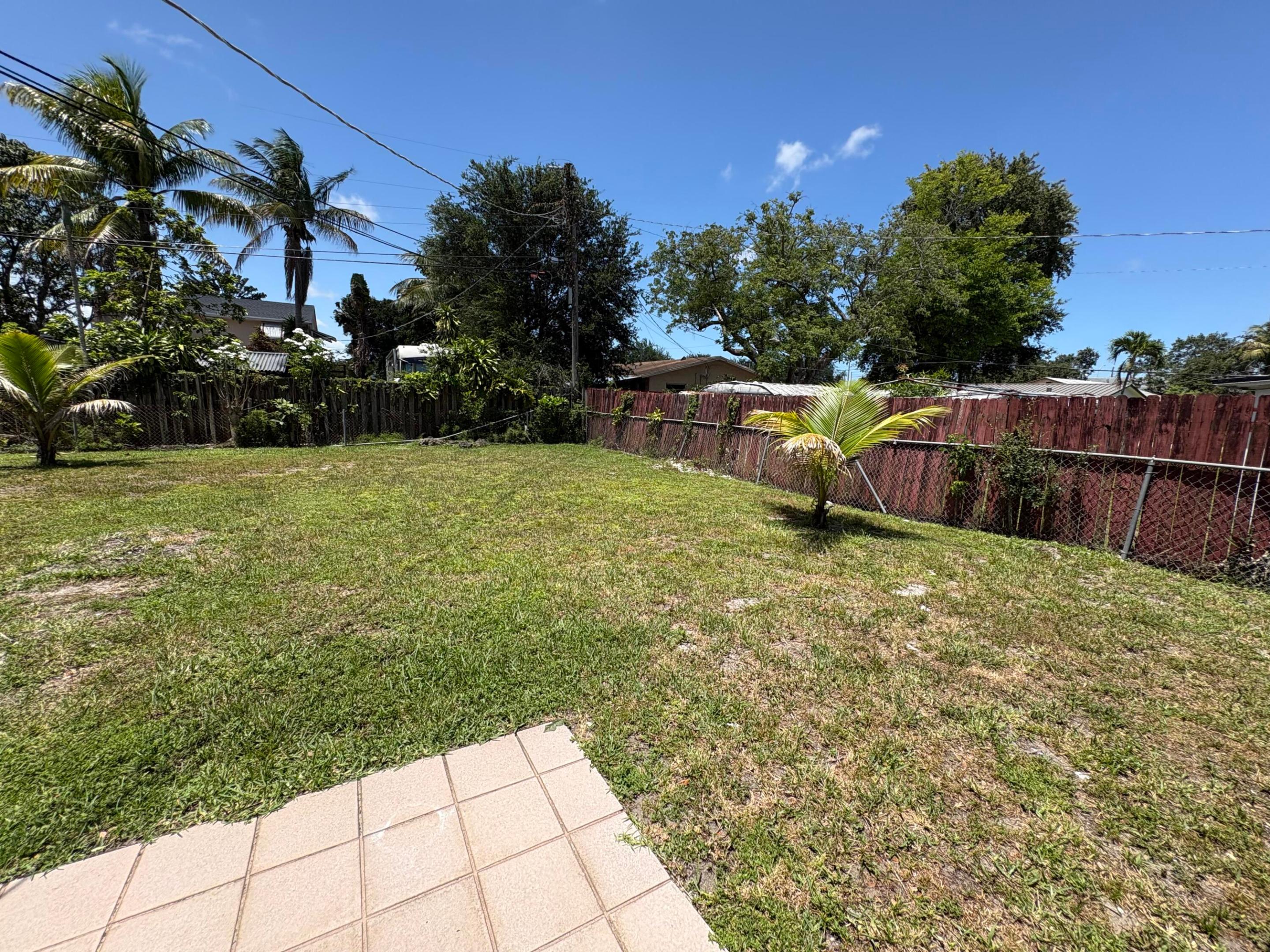 CORAL HEIGHTS - Residential Lease