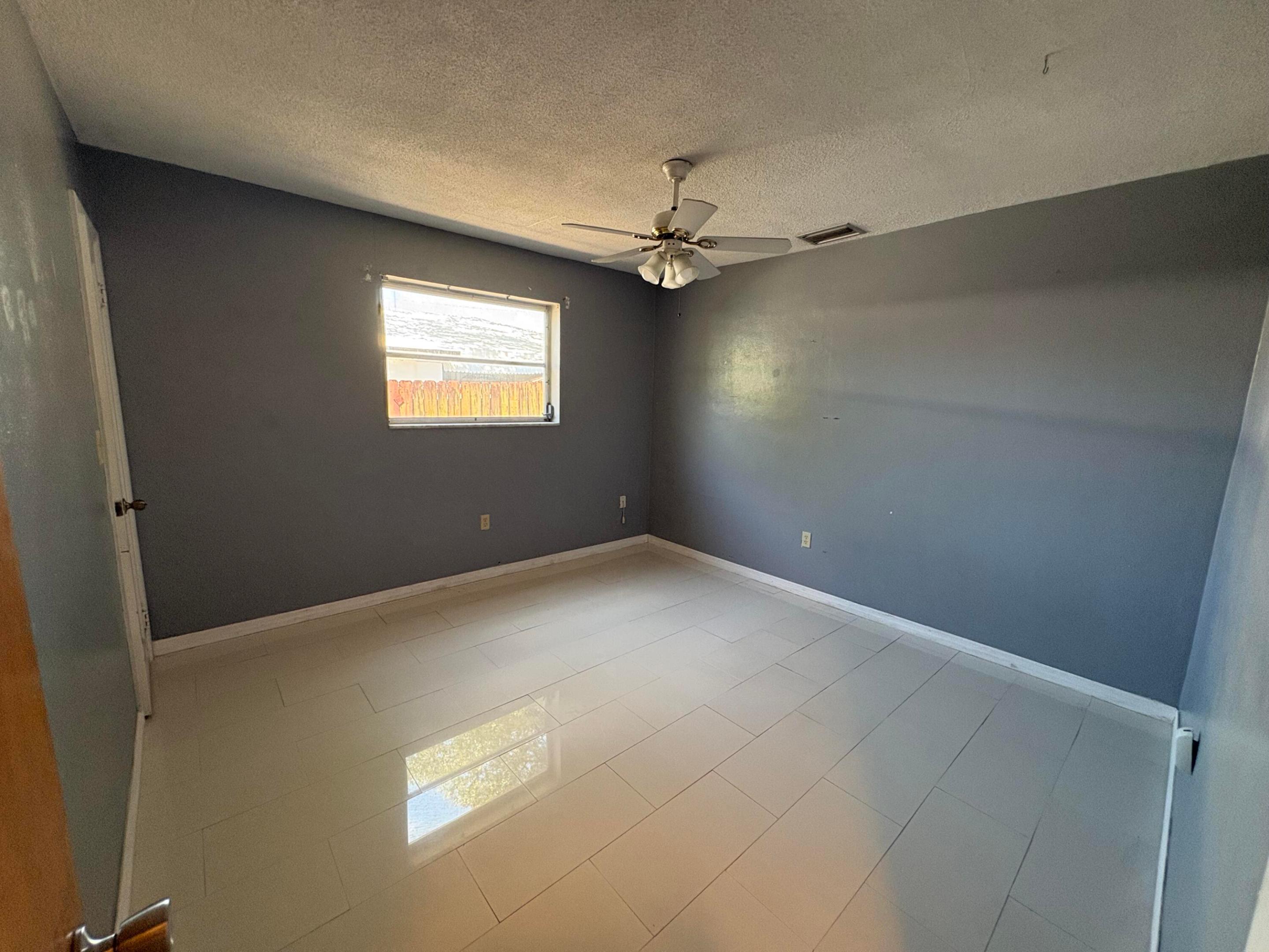 CORAL HEIGHTS - Residential Lease