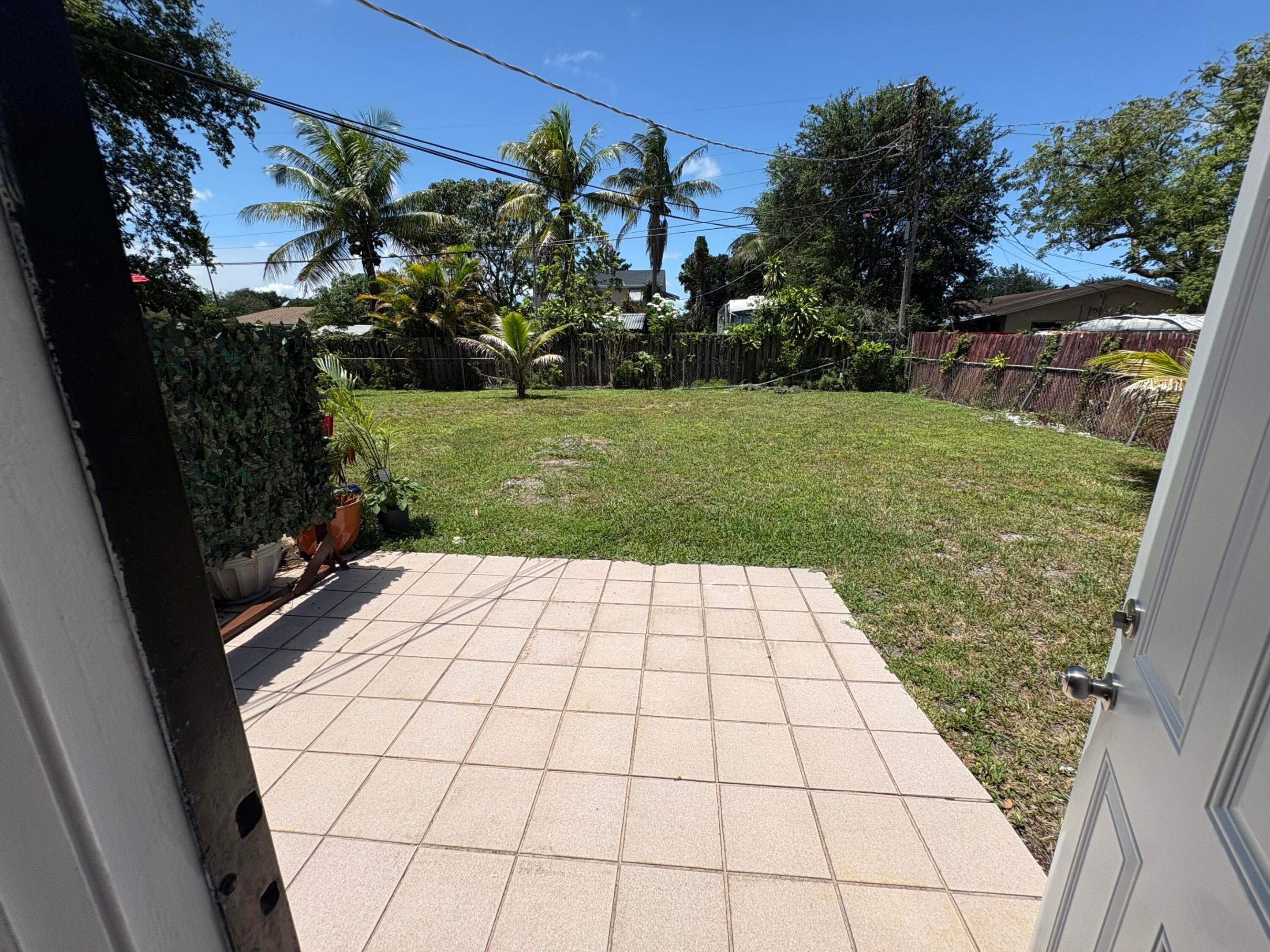 CORAL HEIGHTS - Residential Lease