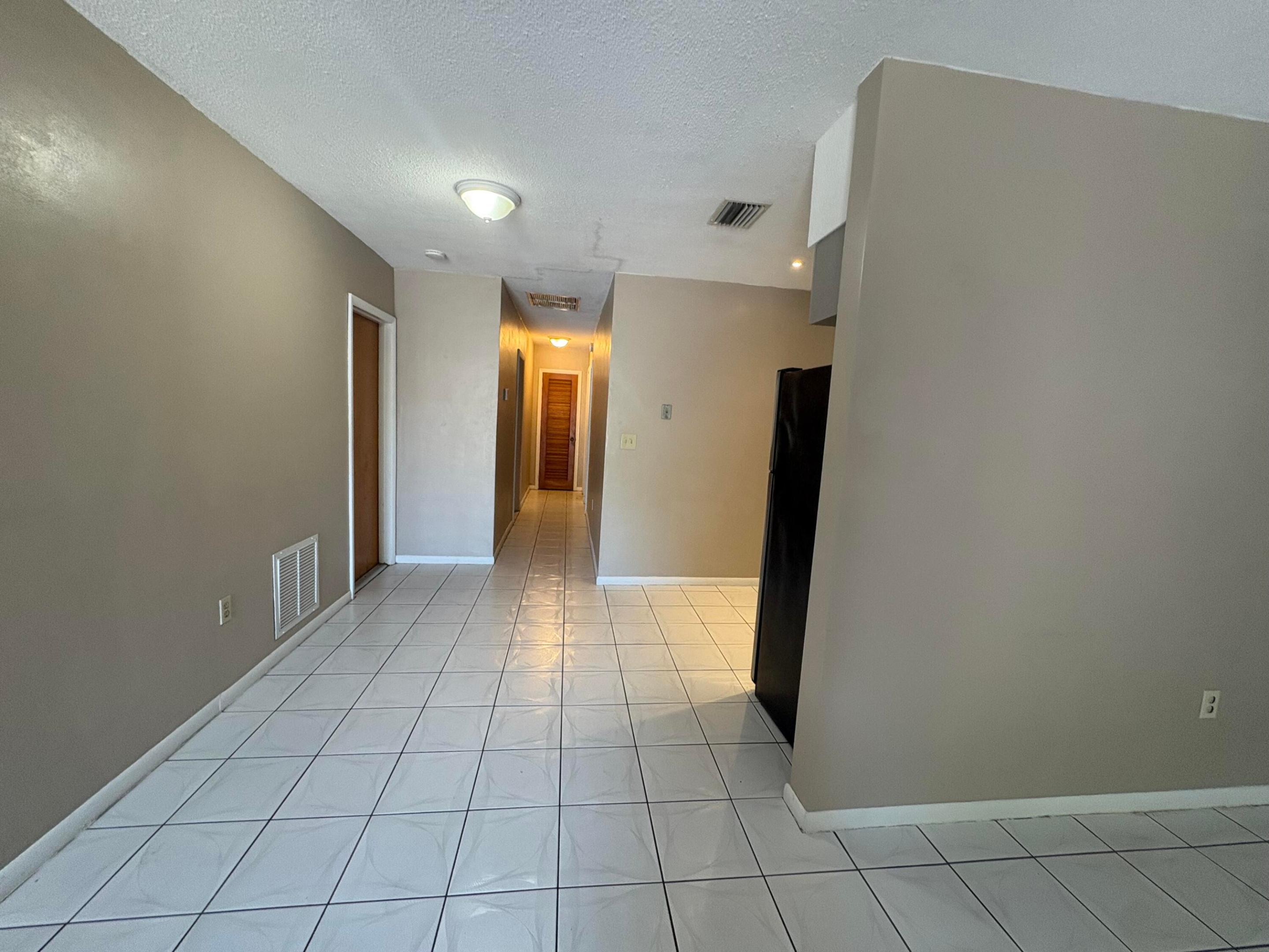 CORAL HEIGHTS - Residential Lease
