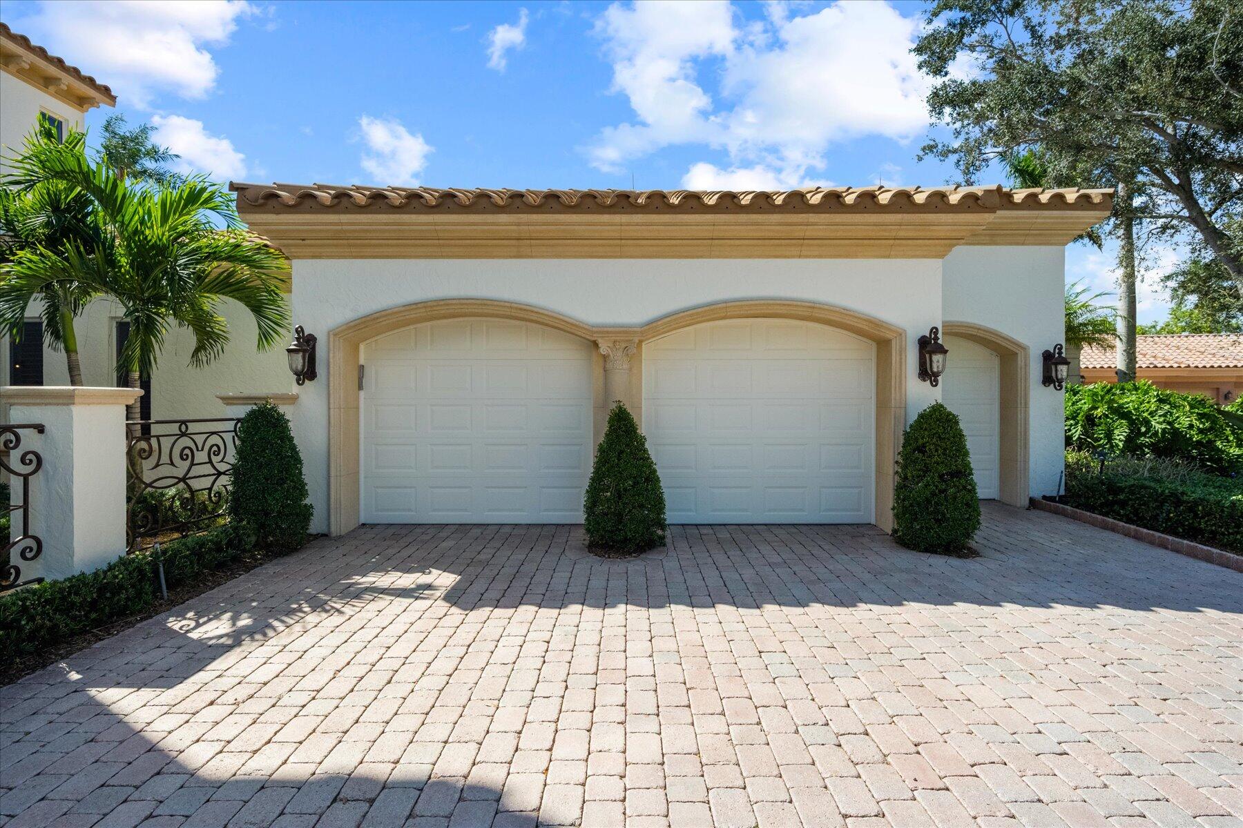 THE LOXAHATCHEE CLUB - Residential