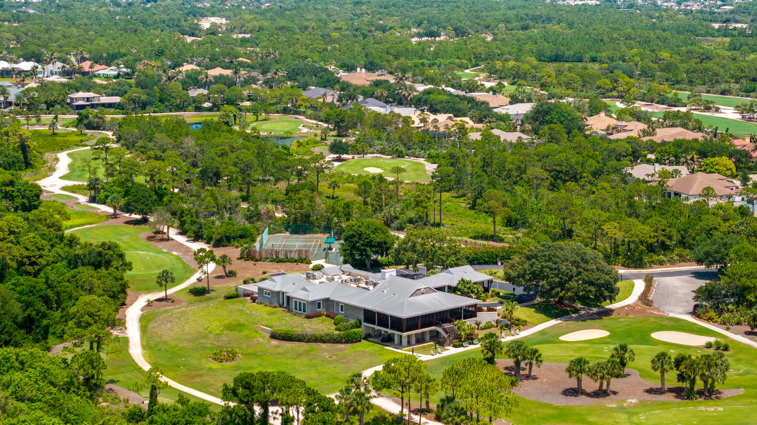 MEDALIST CLUB - Residential