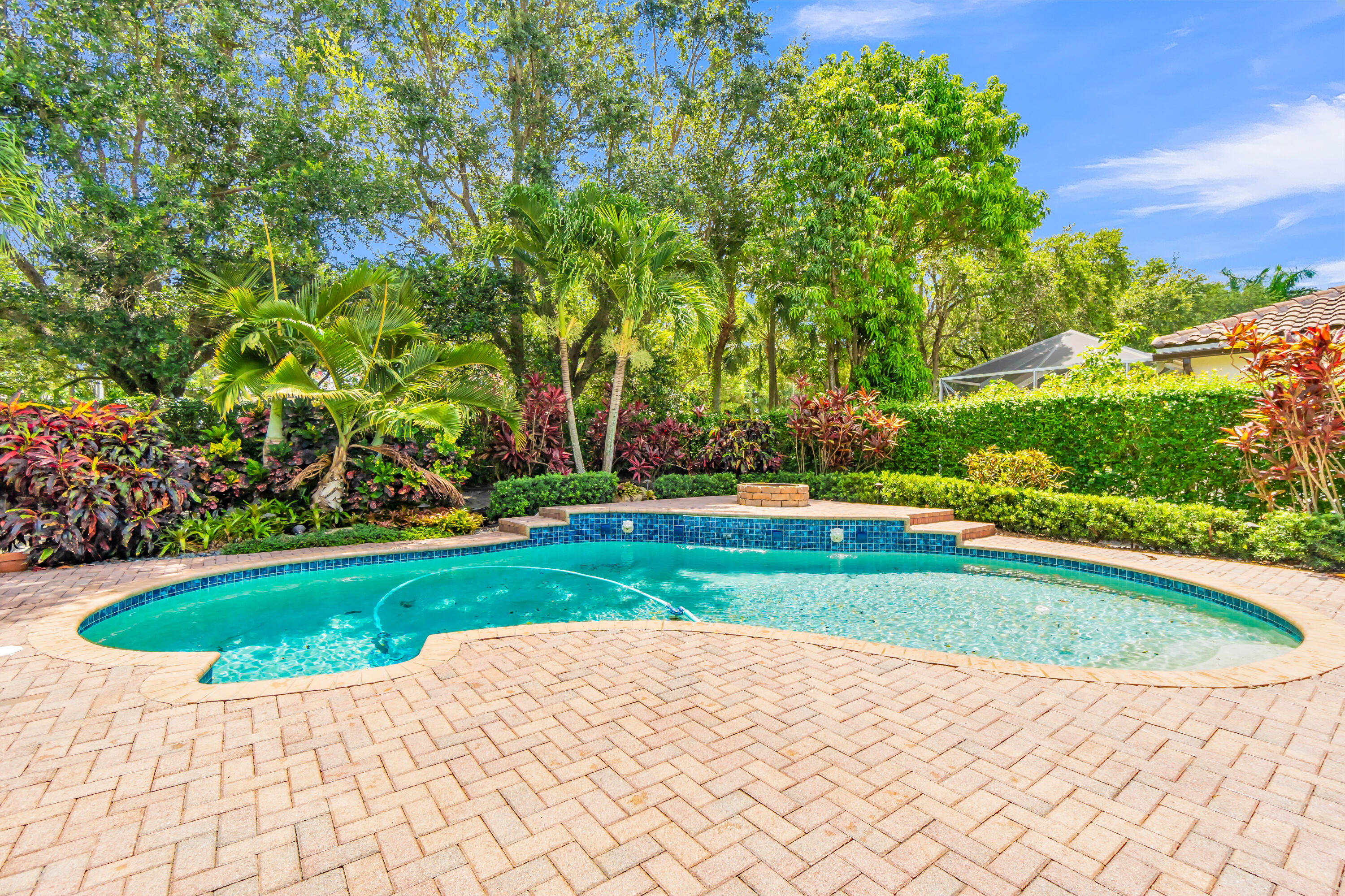 CORAL CREEK REPLAT NO 2 - Residential