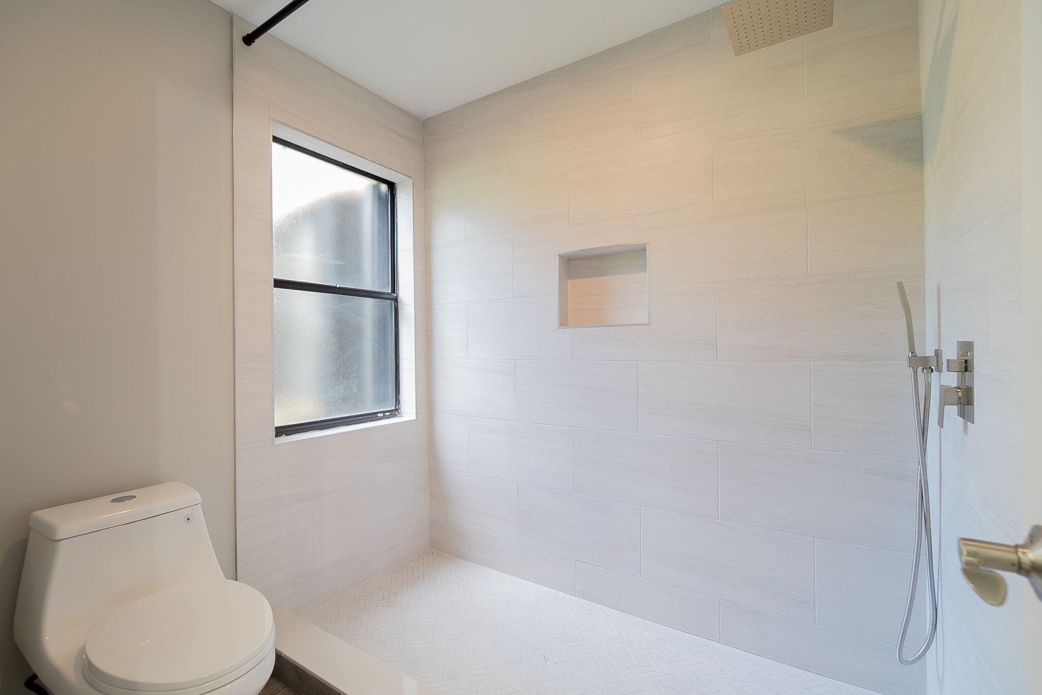 SHEFFIELD WOODS AT WELLINGTON CONDO - Residential Lease