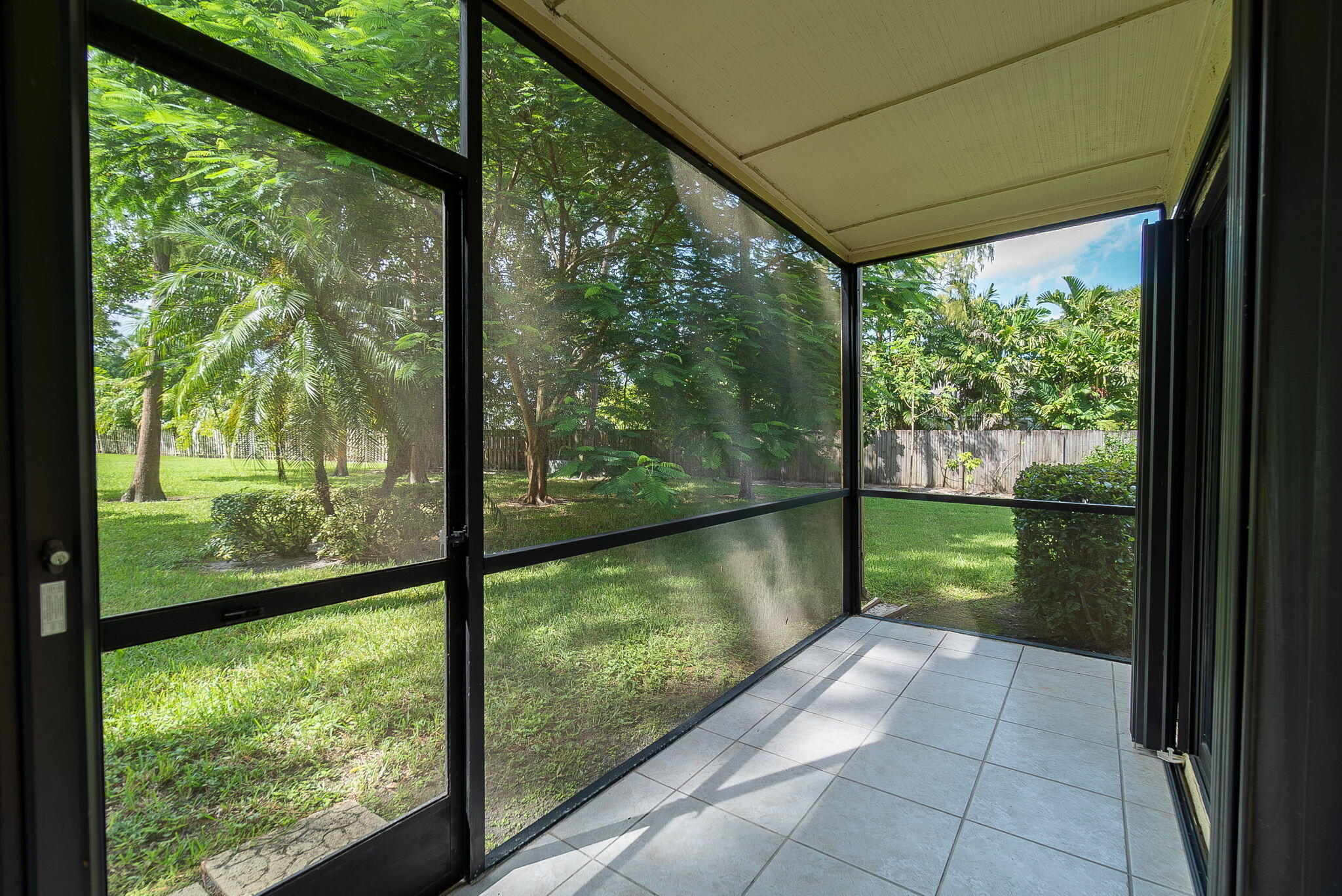 SHEFFIELD WOODS AT WELLINGTON CONDO - Residential Lease