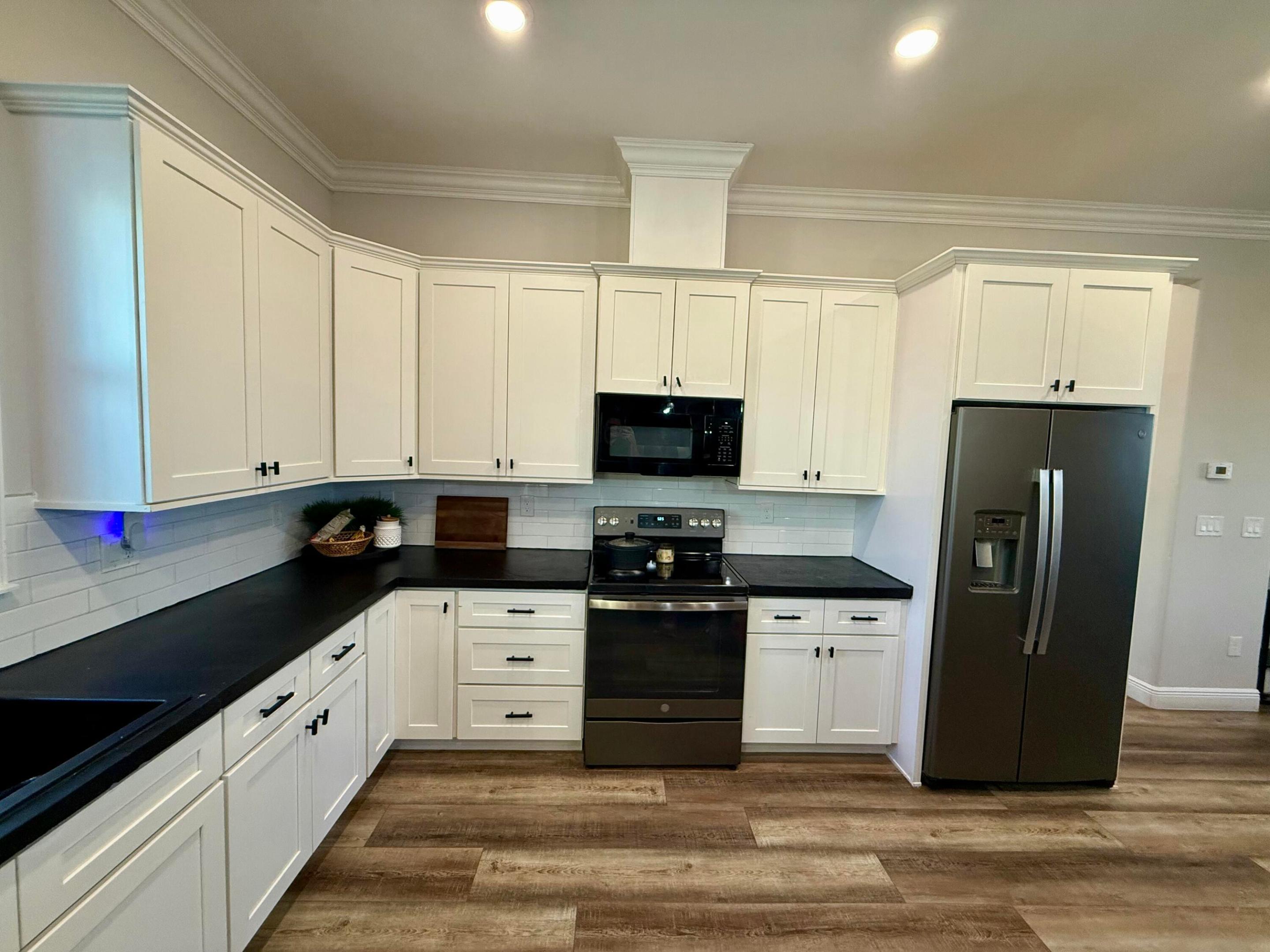 SKY VALLEY S/D - Residential Lease