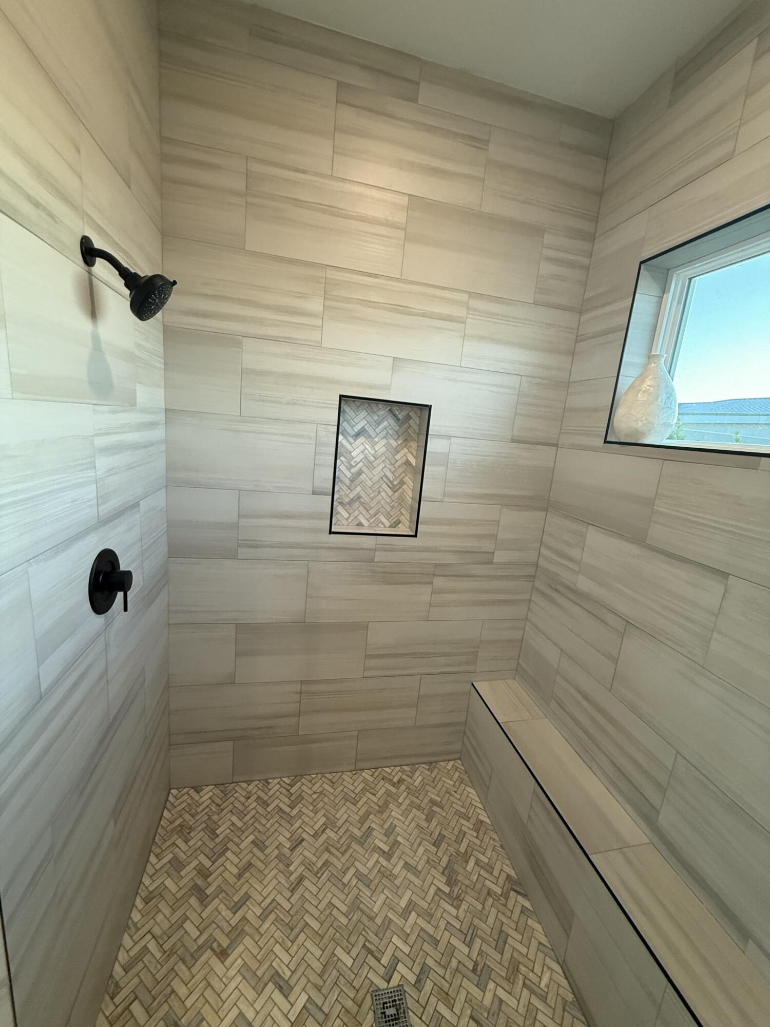 SKY VALLEY S/D - Residential Lease