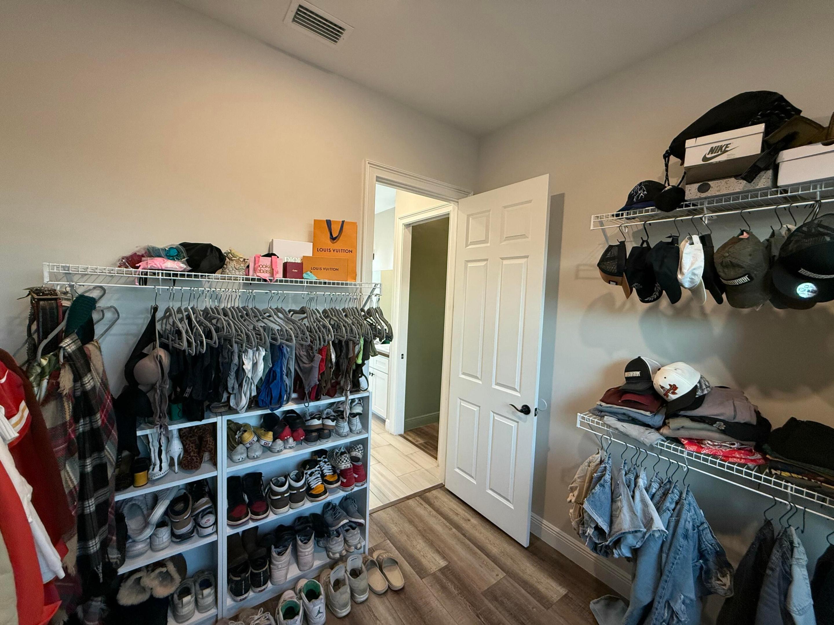 SKY VALLEY S/D - Residential Lease