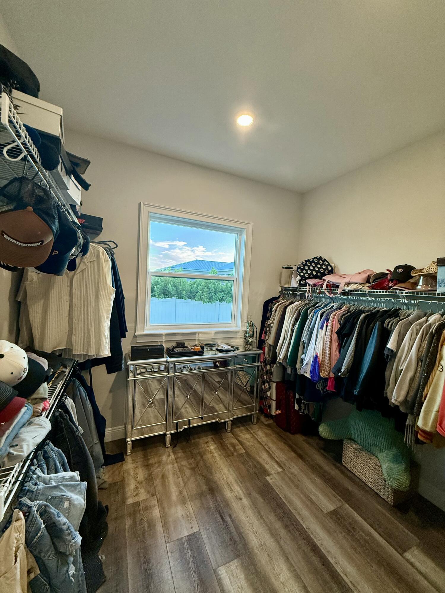 SKY VALLEY S/D - Residential Lease