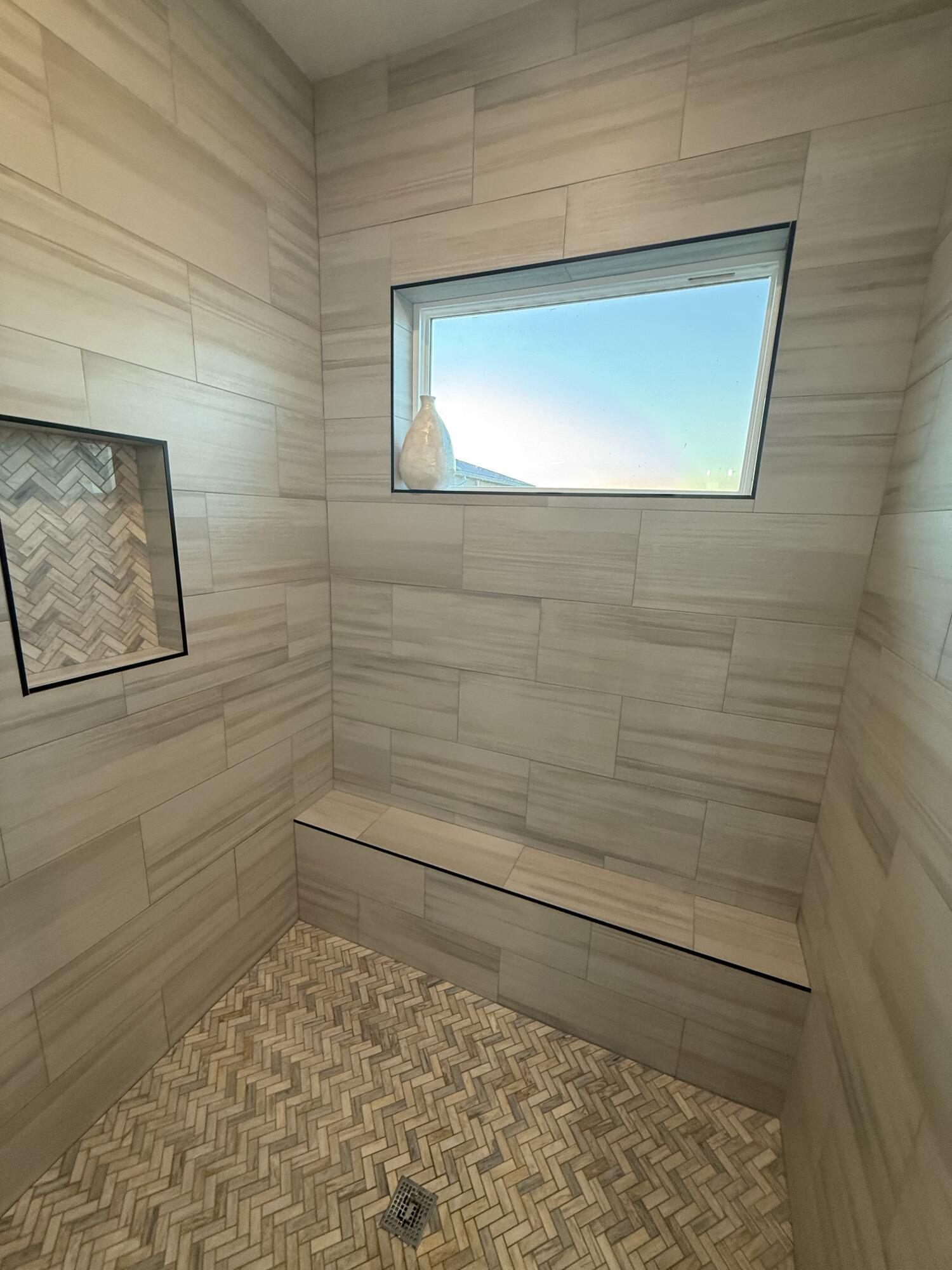 SKY VALLEY S/D - Residential Lease