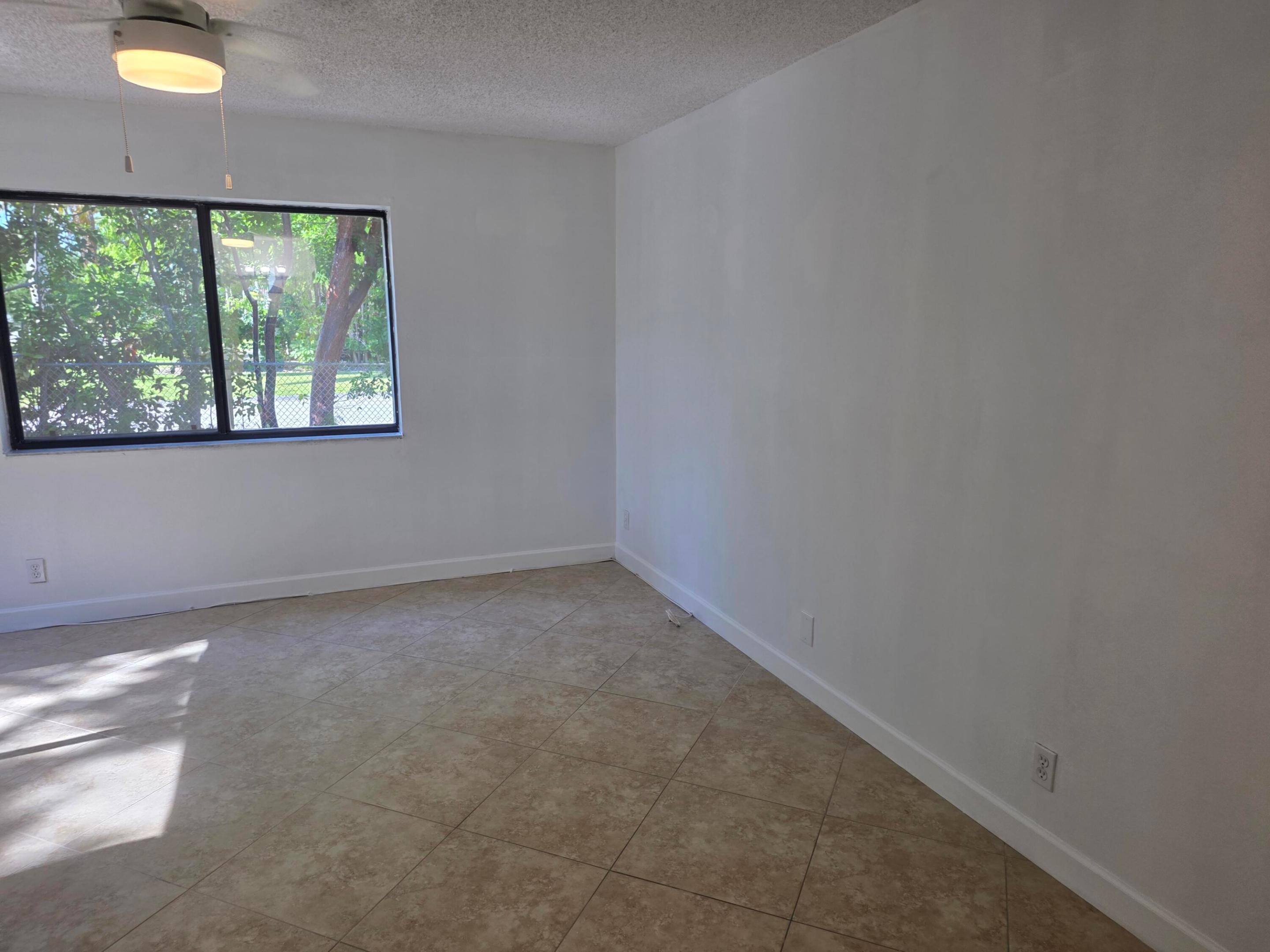 WINDWOOD ISLES CONDO - Residential Lease